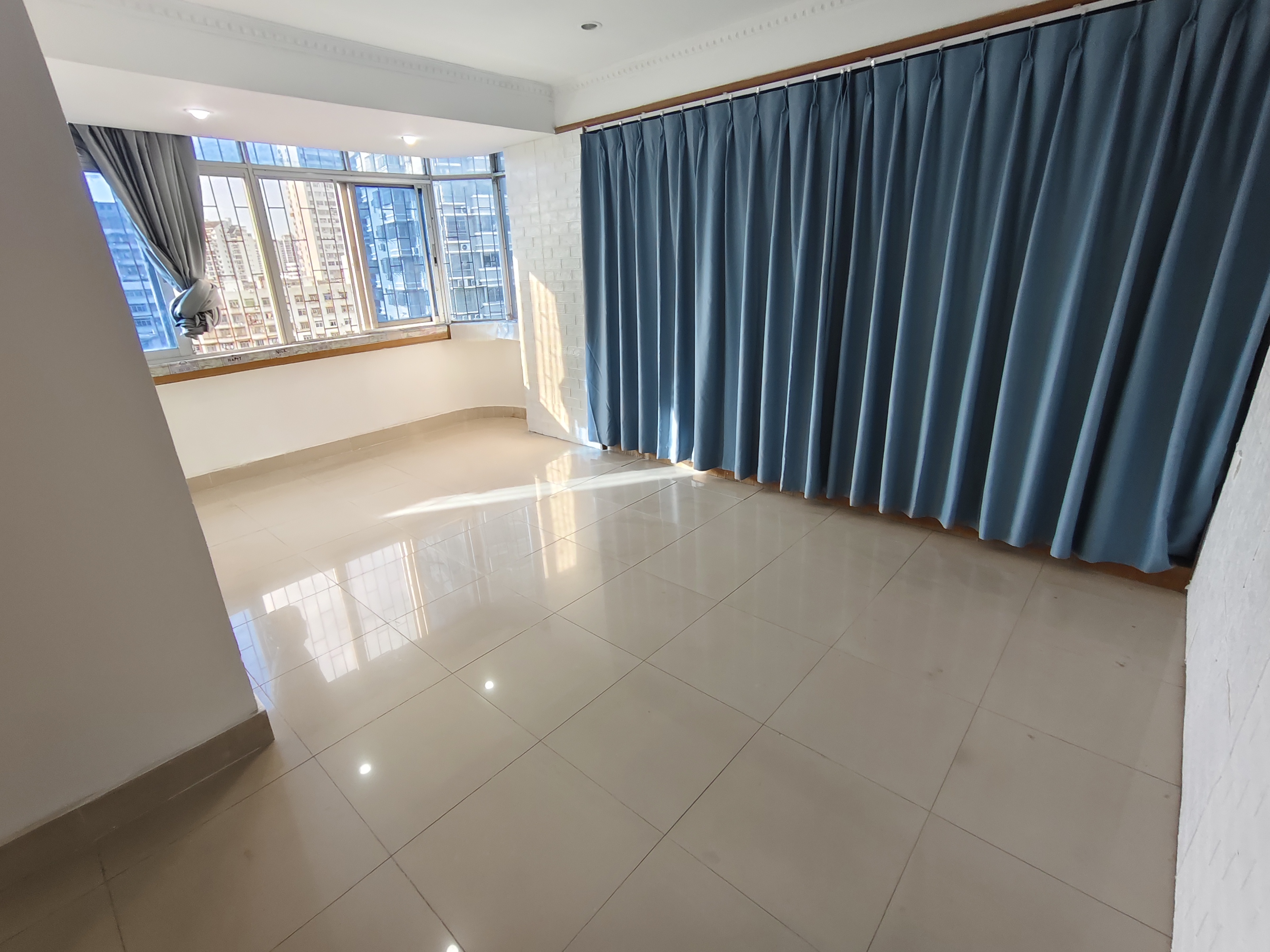 大新大厦 3室2厅1卫 2200.0元/月 大新大厦 3室2厅1卫 2200.0元/月室内图