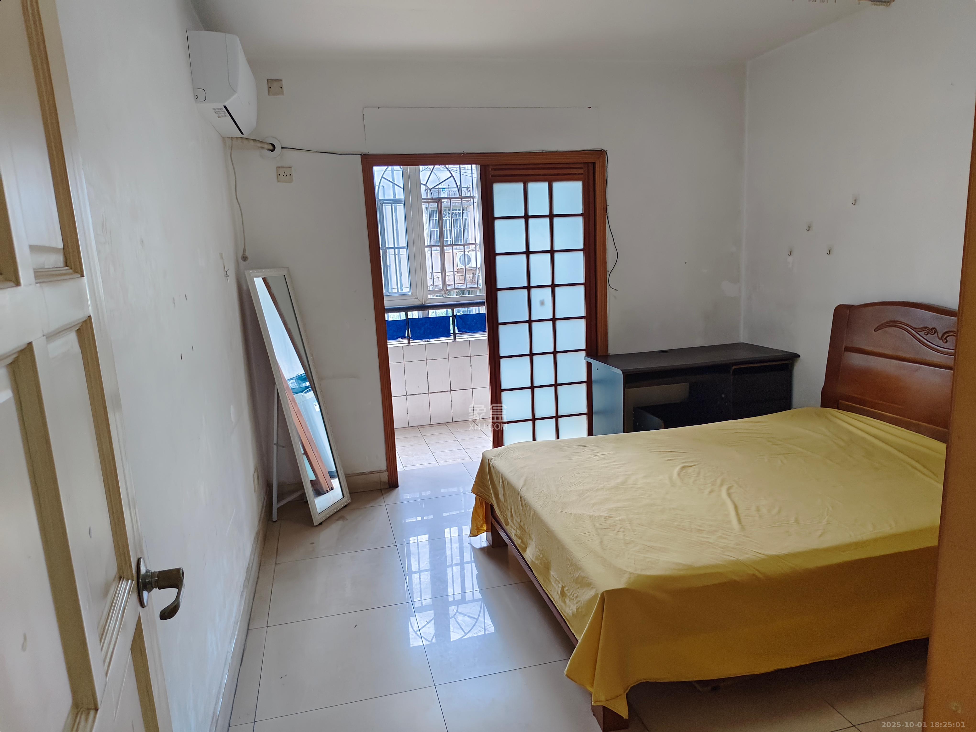 新世纪家园 2室2厅1卫 2000.0元/月 新世纪家园 2室2厅1卫 2000.0元/月室内图