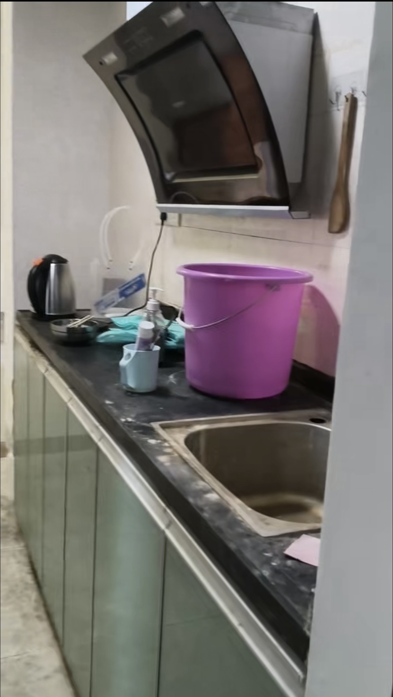 丽都花园 1室0厅1卫 30.0万 丽都花园 1室0厅1卫 30.0万客厅