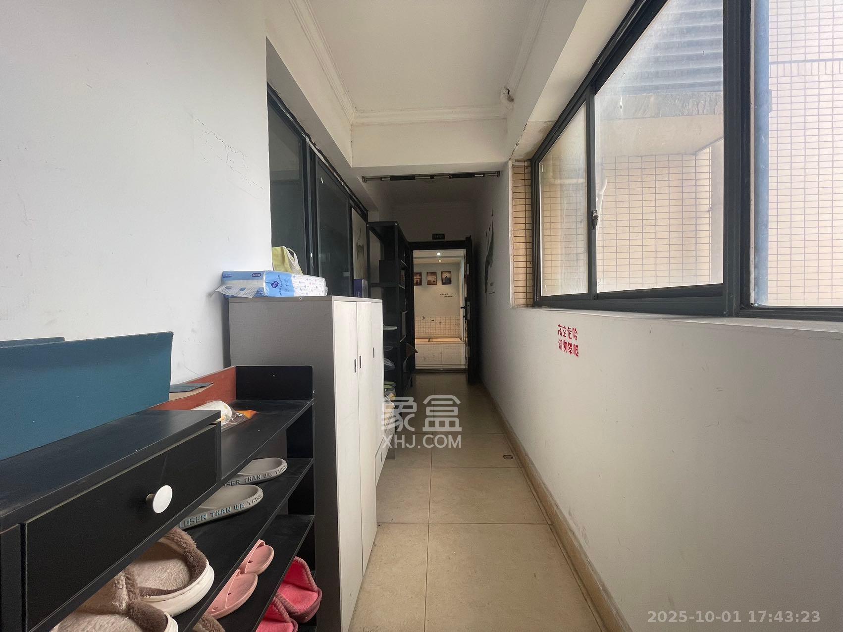 五矿沁园金城(春和景园) 3室2厅2卫 3000.0元/月 五矿沁园金城(春和景园) 3室2厅2卫 3000.0元/月室内图