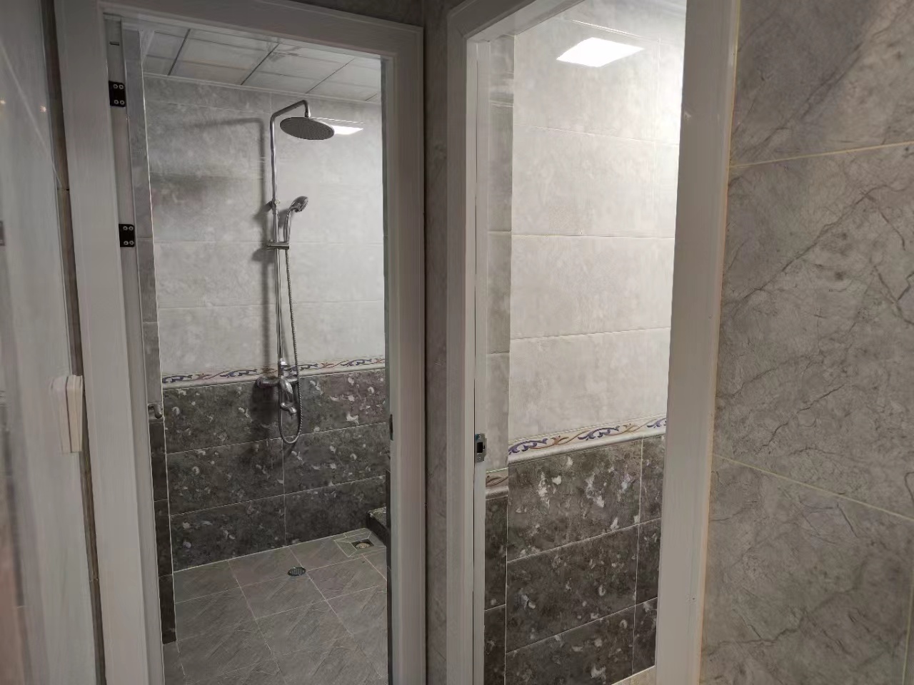 滨海新天地 3室2厅1卫 2500.0元/月 滨海新天地 3室2厅1卫 2500.0元/月室内图