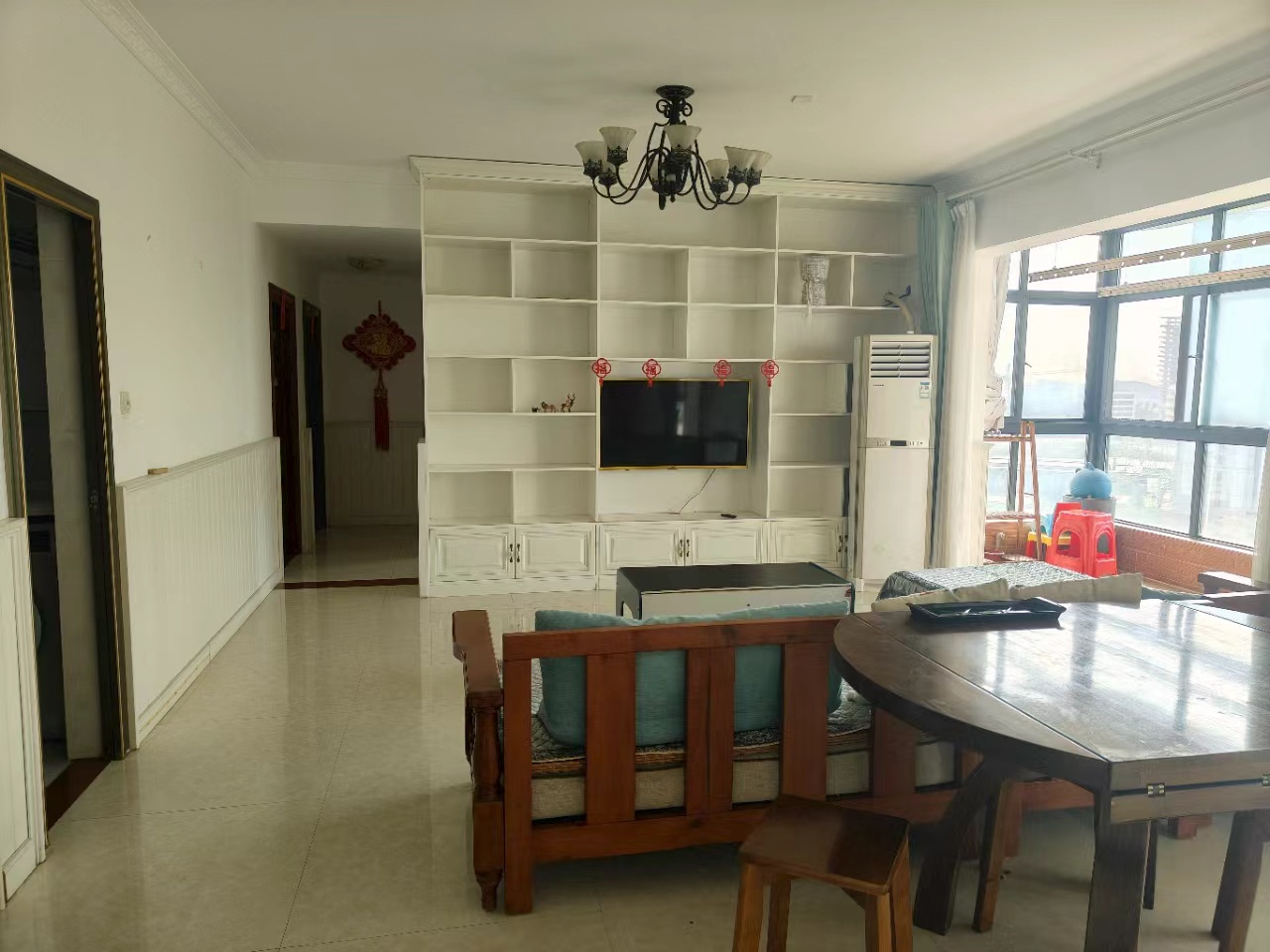 大华锦绣海岸一期 3室2厅2卫 2350.0元/月 大华锦绣海岸一期 3室2厅2卫 2350.0元/月室内图