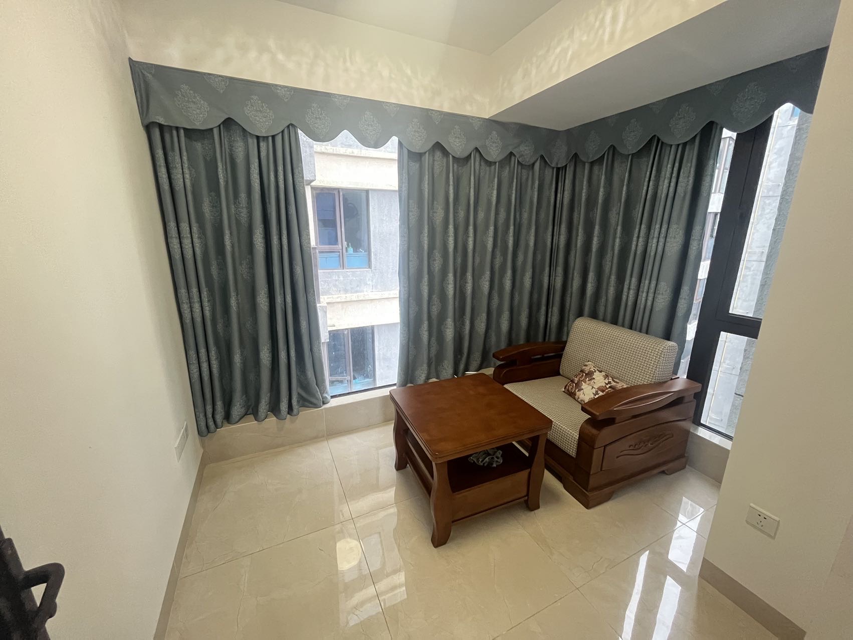 保利中央海岸三期熙园 3室2厅2卫 3500.0元/月 保利中央海岸三期熙园 3室2厅2卫 3500.0元/月室内图