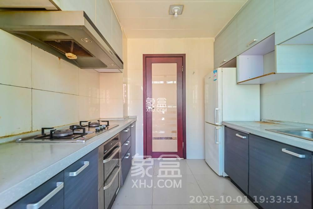 新城新世界一二三期 2室2厅1卫 2100.0元/月 新城新世界一二三期 2室2厅1卫 2100.0元/月室内图