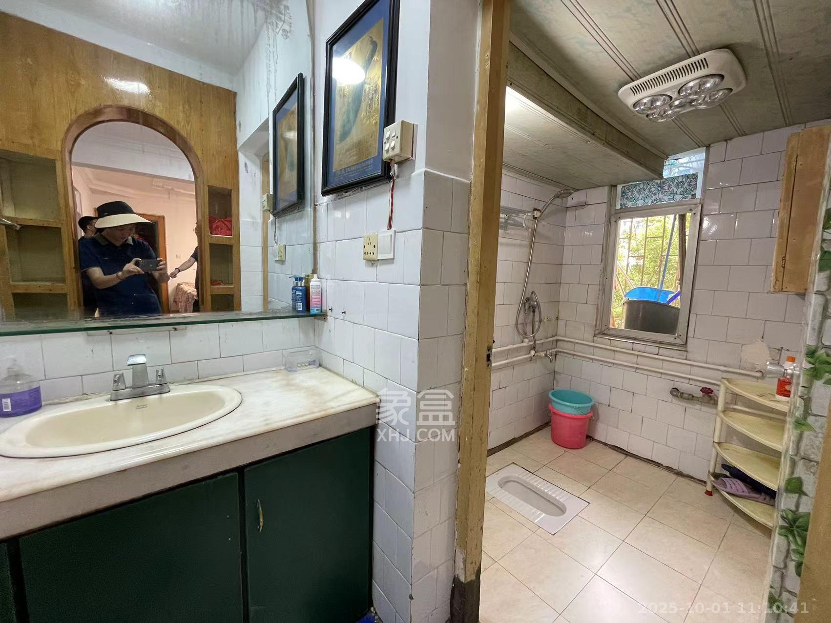 荷花园市直教师村（长沙市教育局直属教师二村）  3室2厅1卫    2200.0元/月室内图