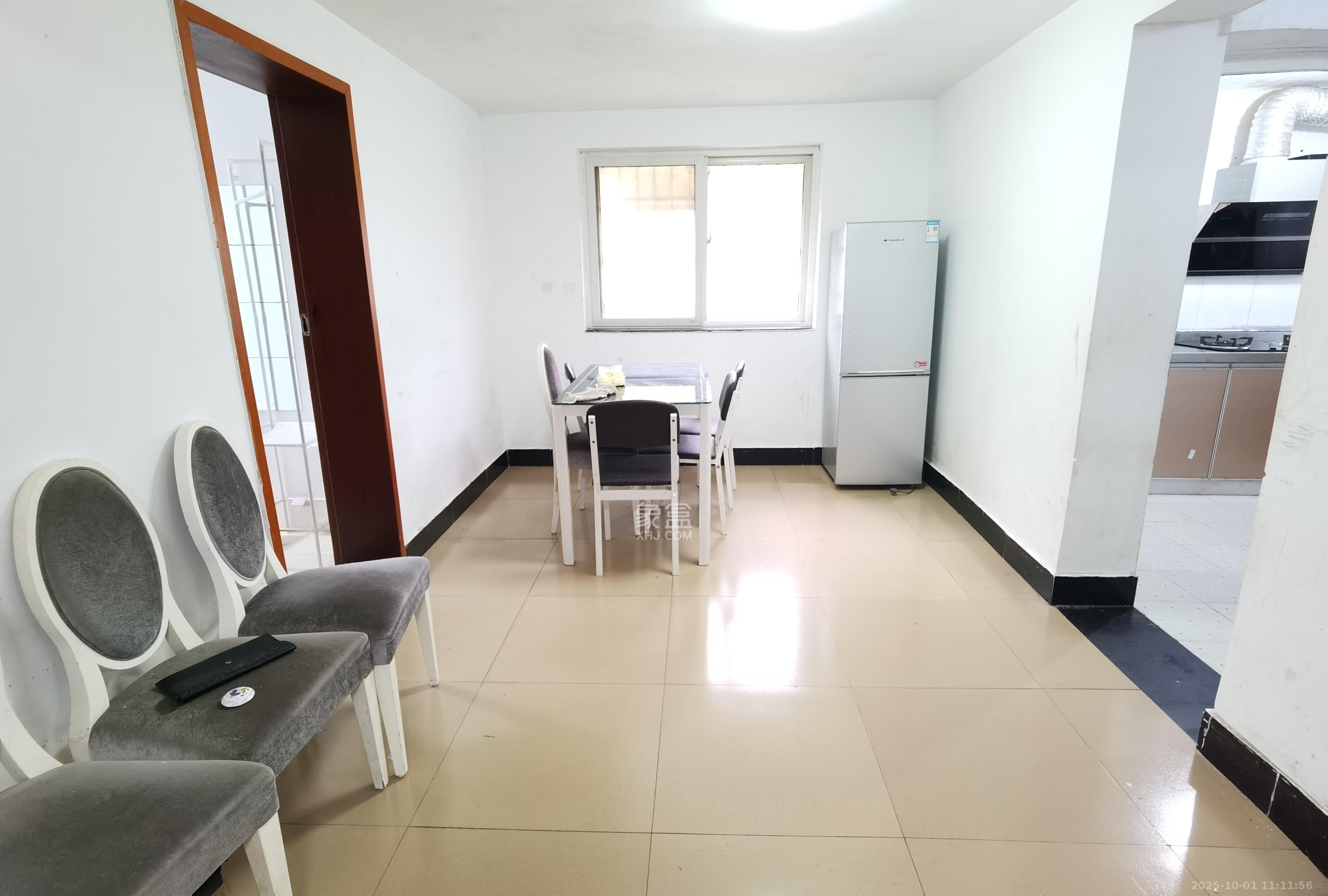 枫林美景 2室2厅1卫 1700.0元/月 枫林美景 2室2厅1卫 1700.0元/月室内图