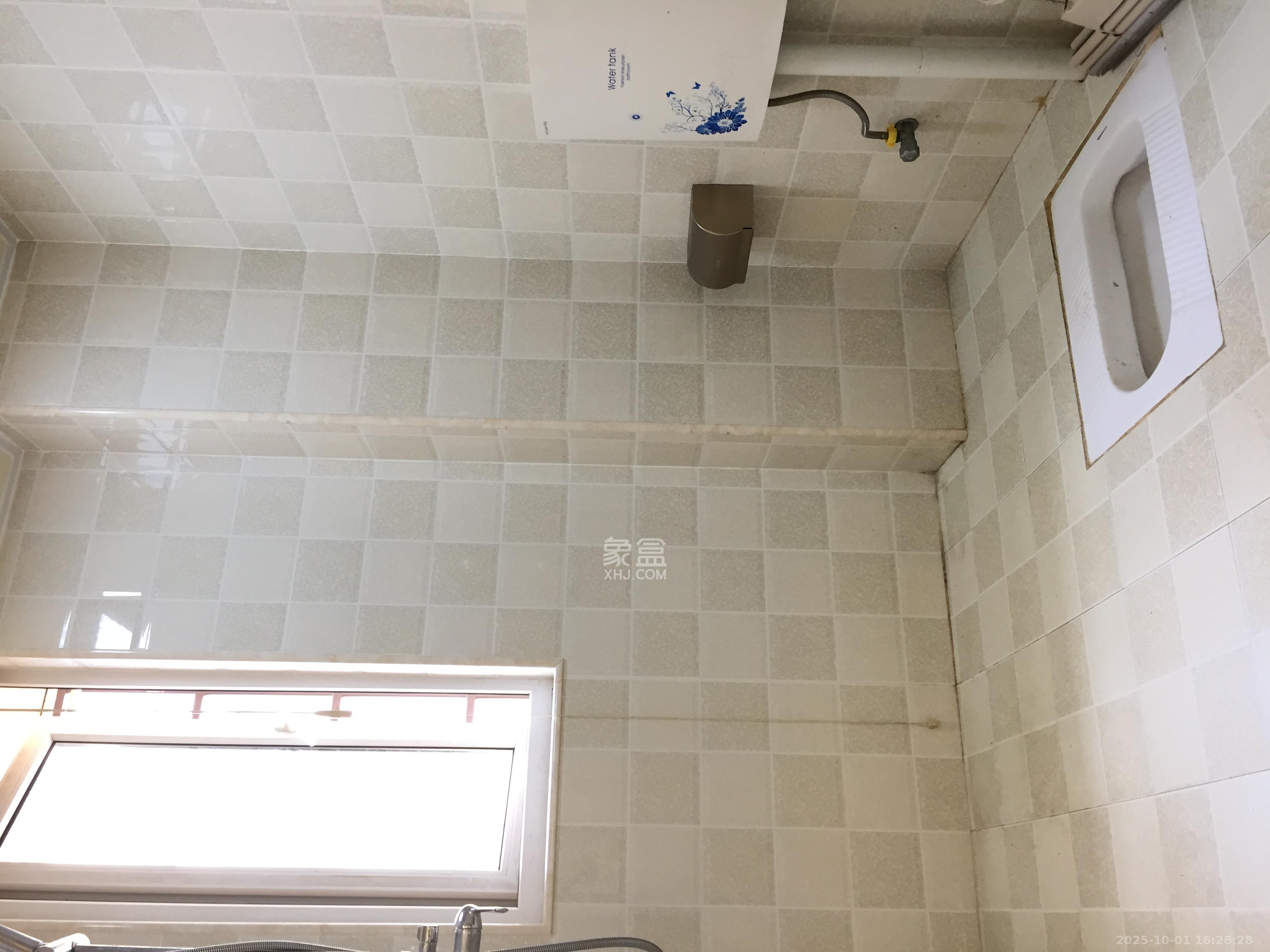 保利香槟国际 1室2厅1卫 2200.0元/月 保利香槟国际 1室2厅1卫 2200.0元/月室内图