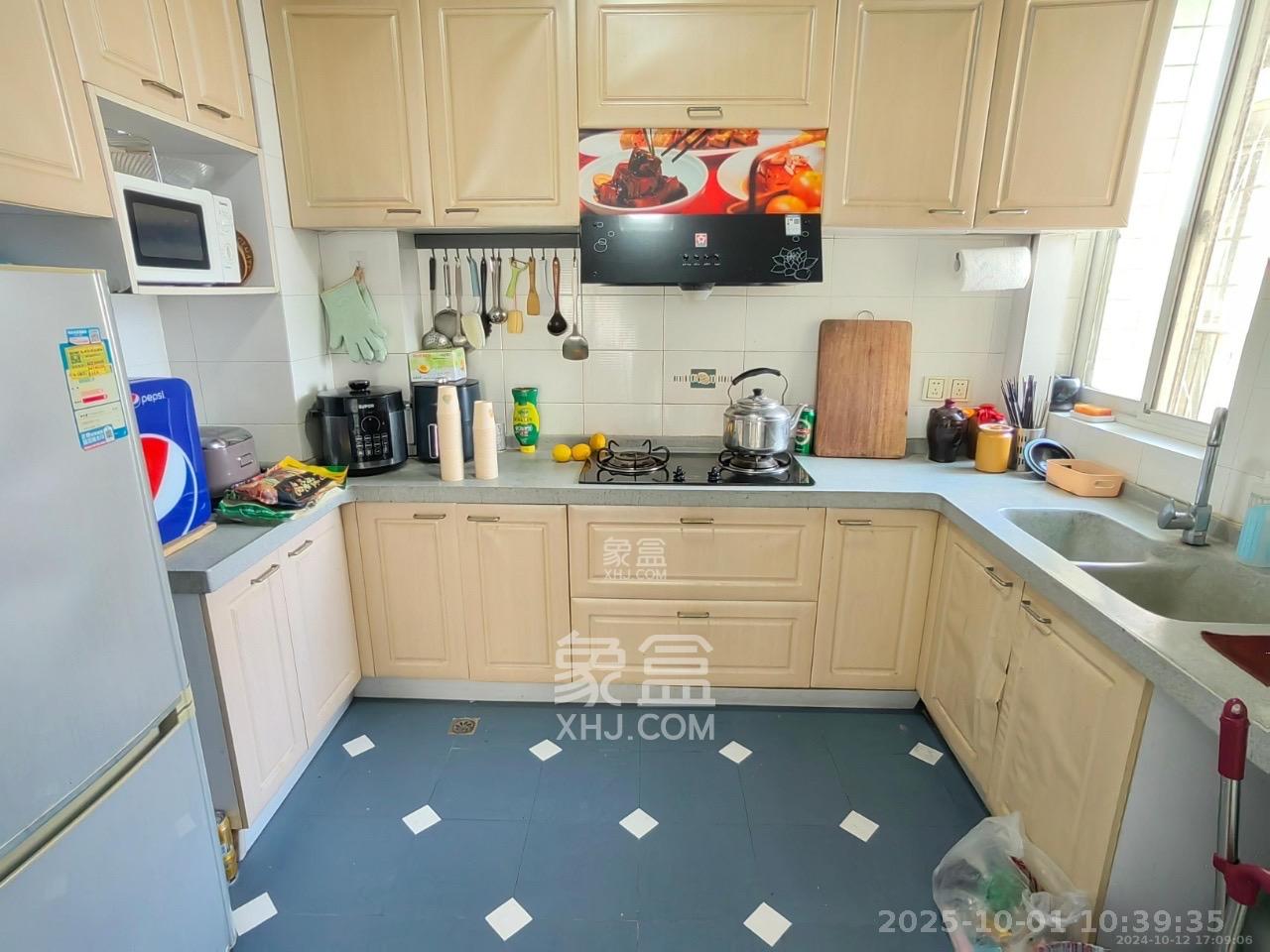 朝阳欣园 2室2厅1卫 2800.0元/月 朝阳欣园 2室2厅1卫 2800.0元/月室内图