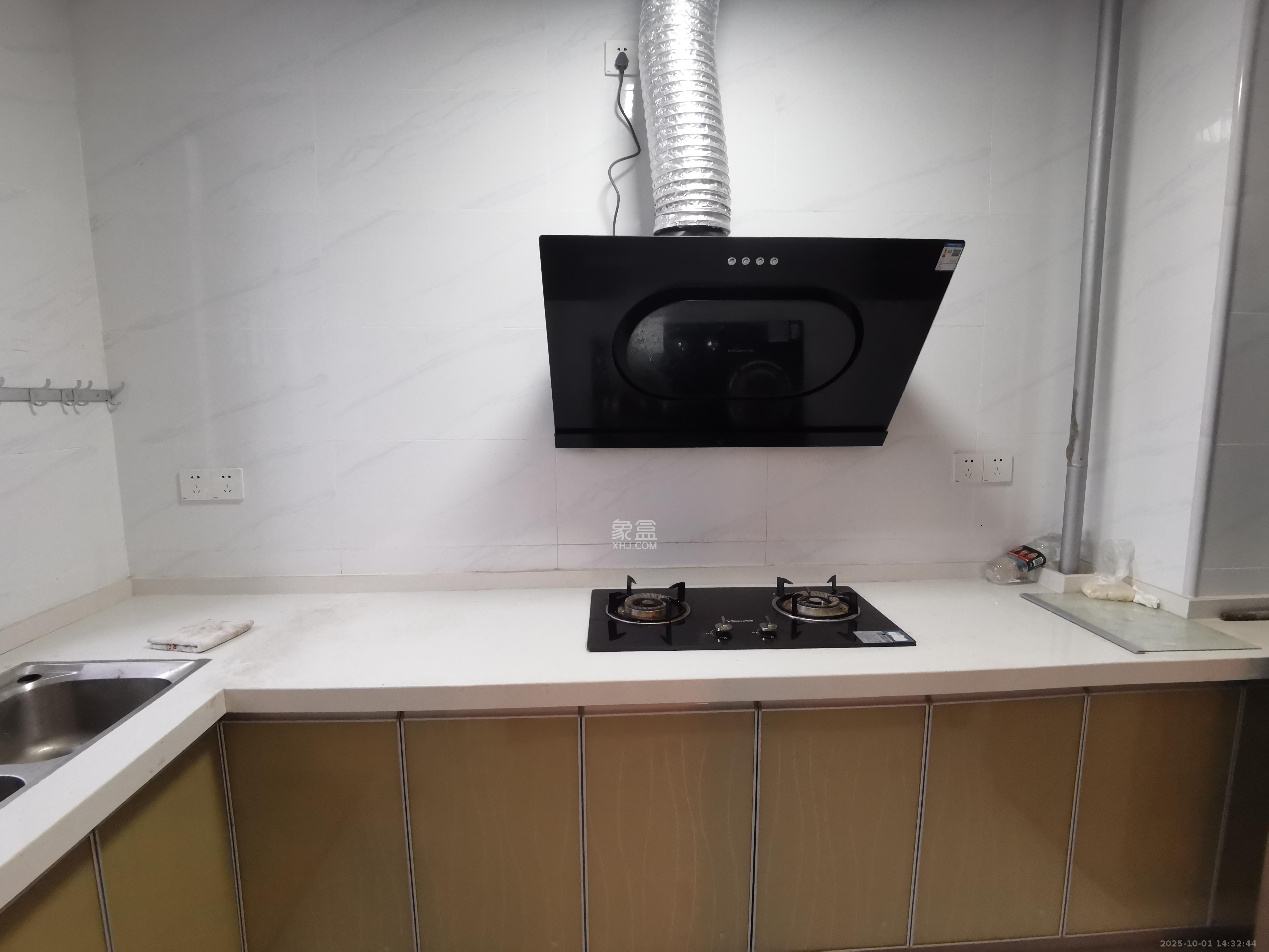 筑梦星园 4室2厅2卫 2200.0元/月 筑梦星园 4室2厅2卫 2200.0元/月室内图