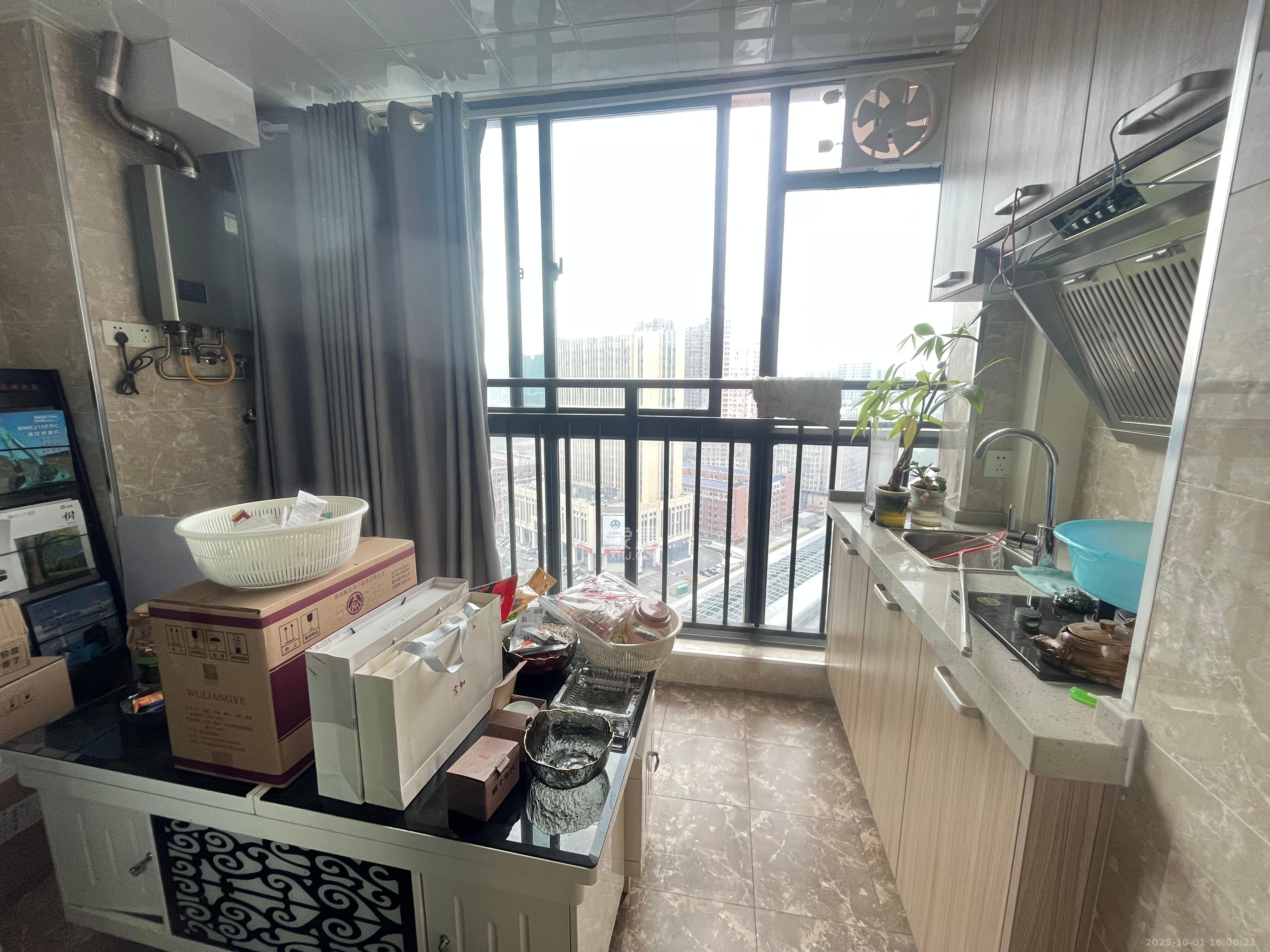 山水湾  1室1厅1卫    1200.0元/月室内图