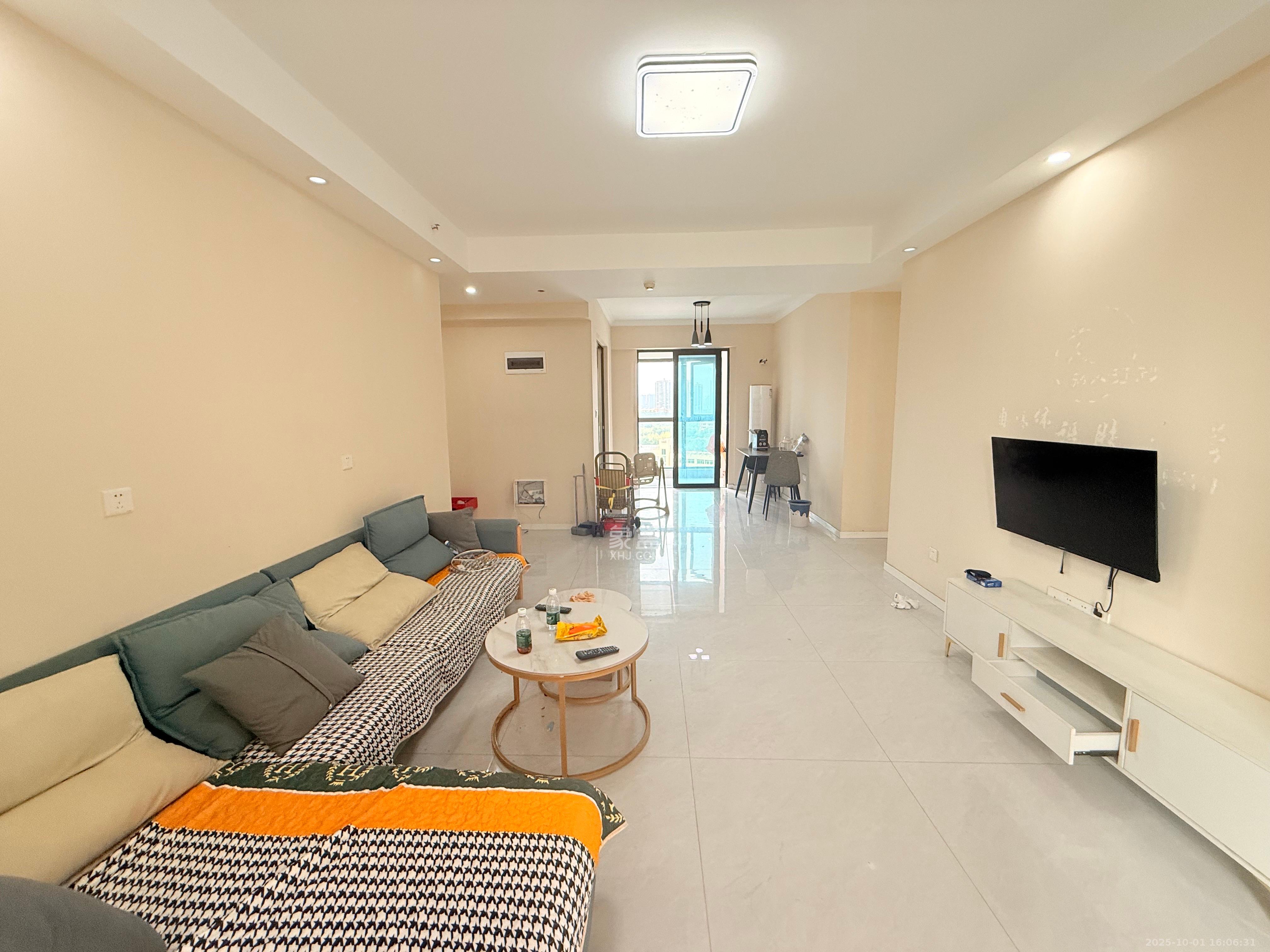 明昇壹城（明昇时代广场）二期  3室2厅1卫    3200.0元/月室内图