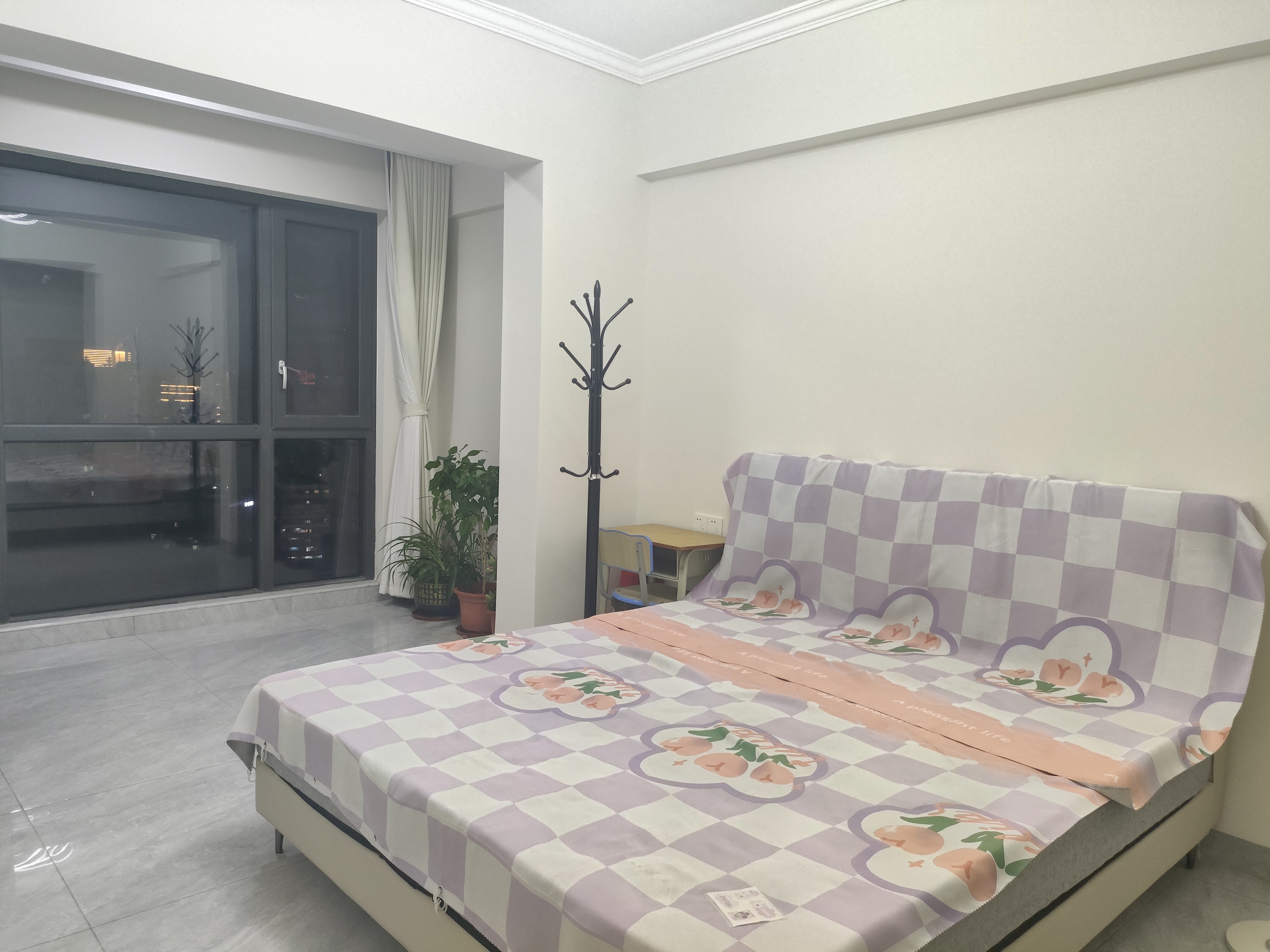 万国中央区 3室2厅2卫 3400.0元/月 万国中央区 3室2厅2卫 3400.0元/月室内图