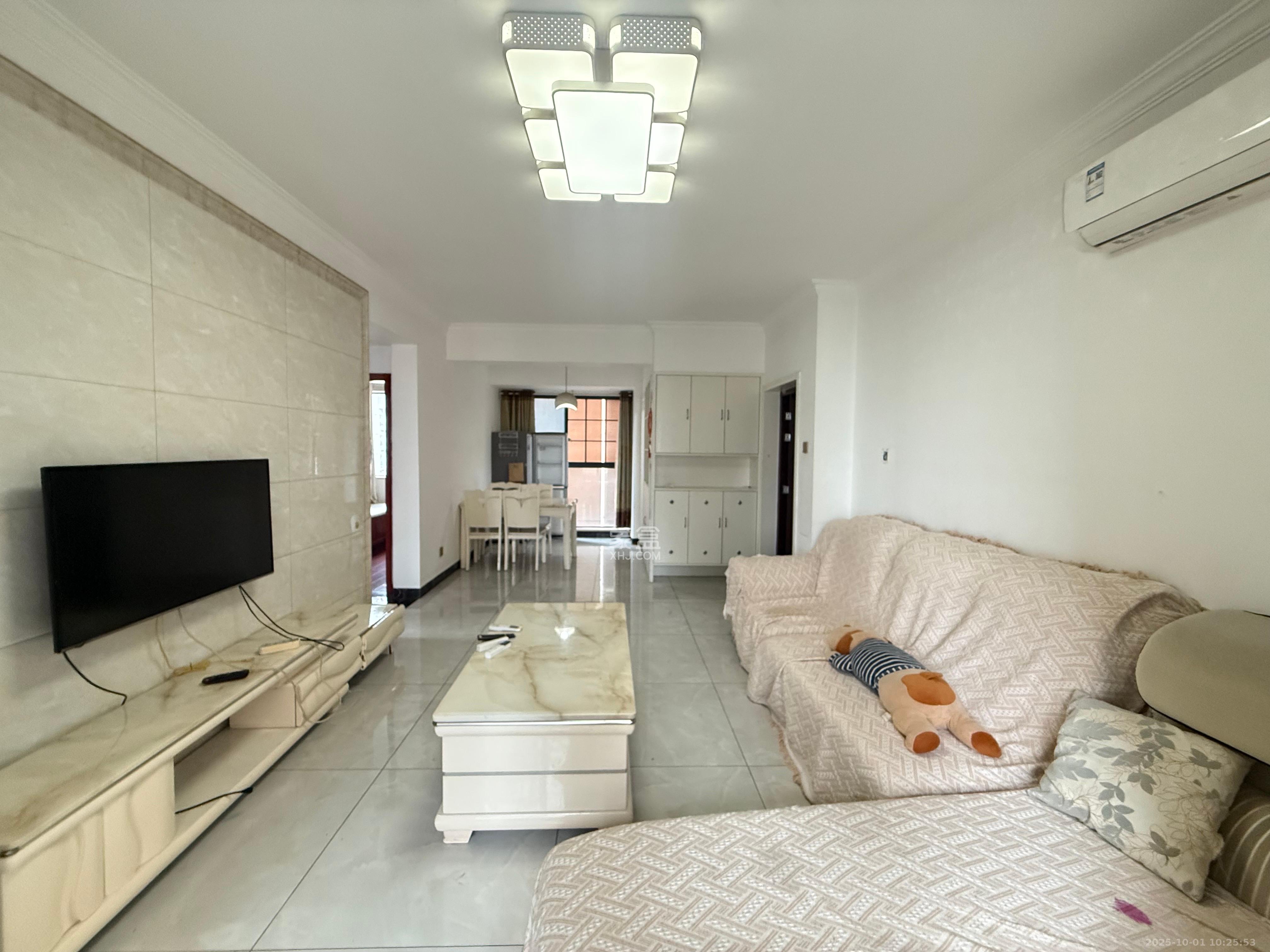 武广美誉  1室2厅1卫    2500.0元/月室内图