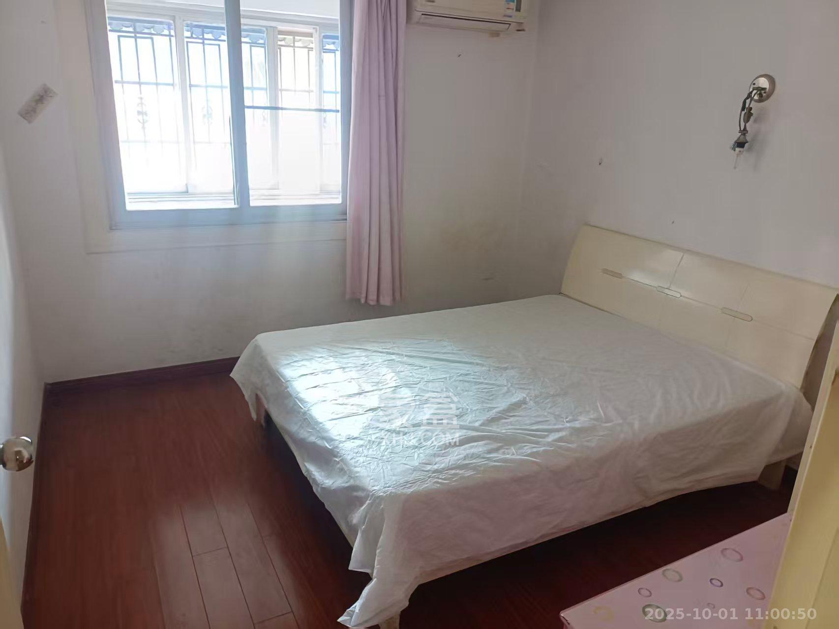 苏家巷民主党派宿舍 3室2厅1卫 4000.0元/月 苏家巷民主党派宿舍 3室2厅1卫 4000.0元/月室内图