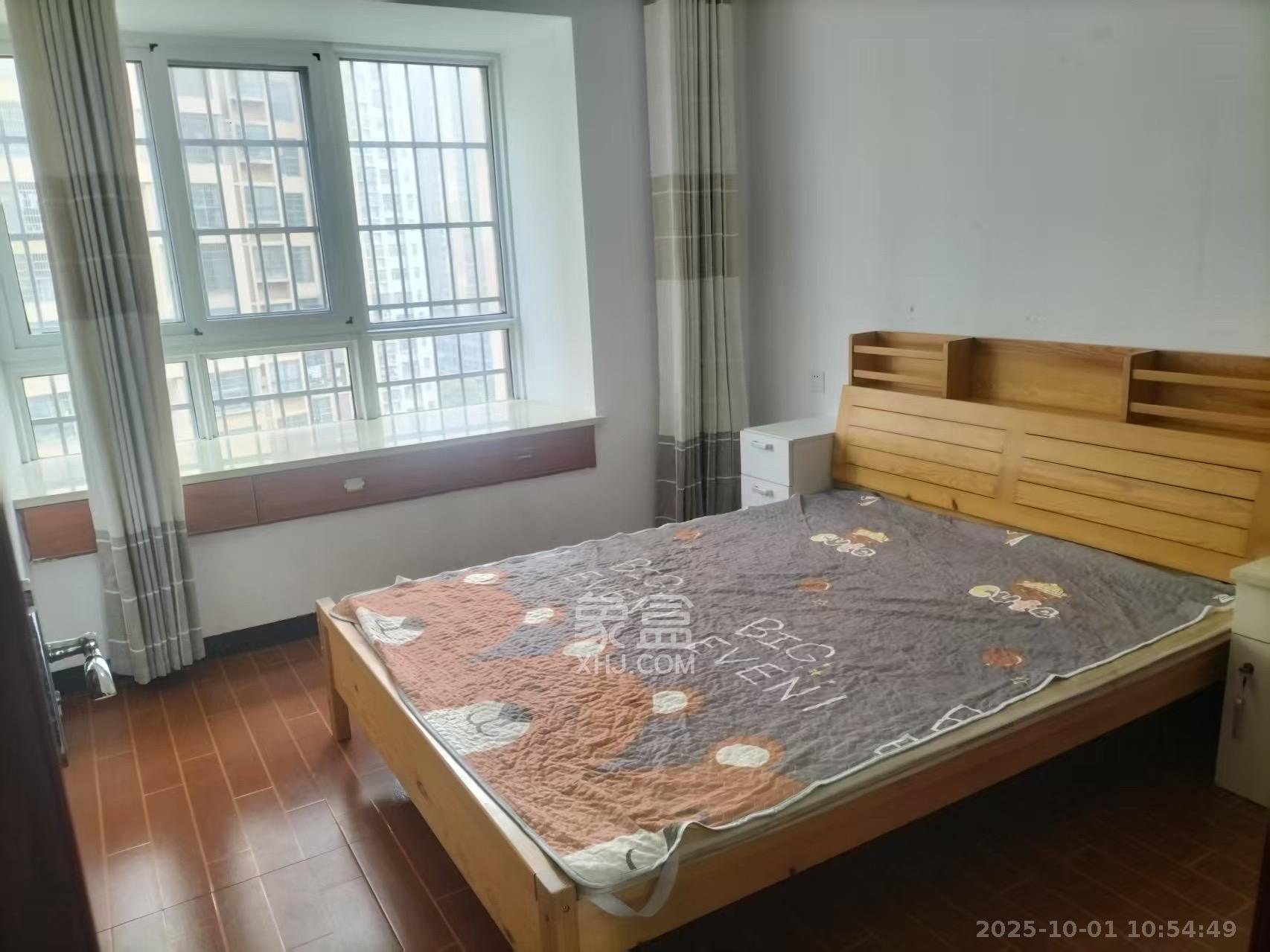 家兴苑 3室2厅2卫 2200.0元/月 家兴苑 3室2厅2卫 2200.0元/月室内图