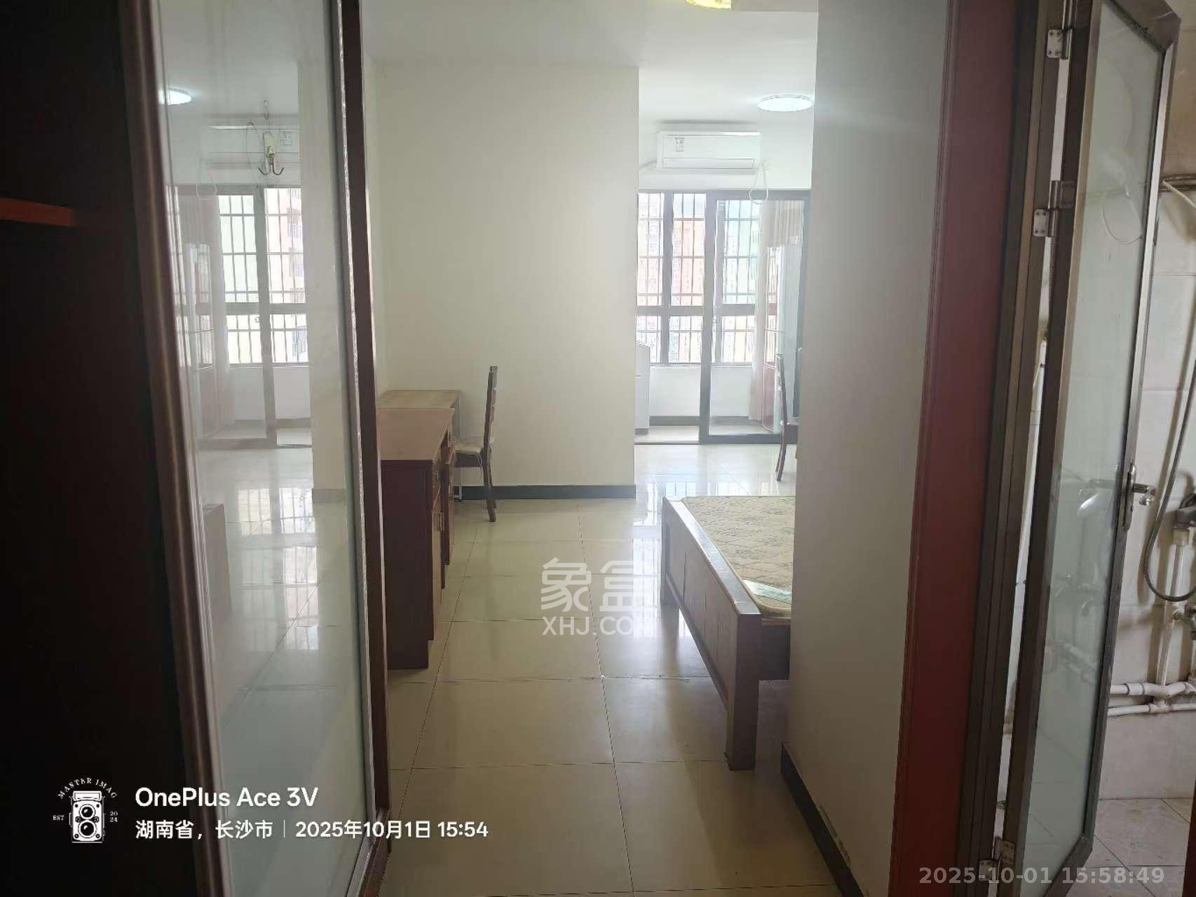 圭塘三小区  1室1厅1卫    1600.0元/月室内图