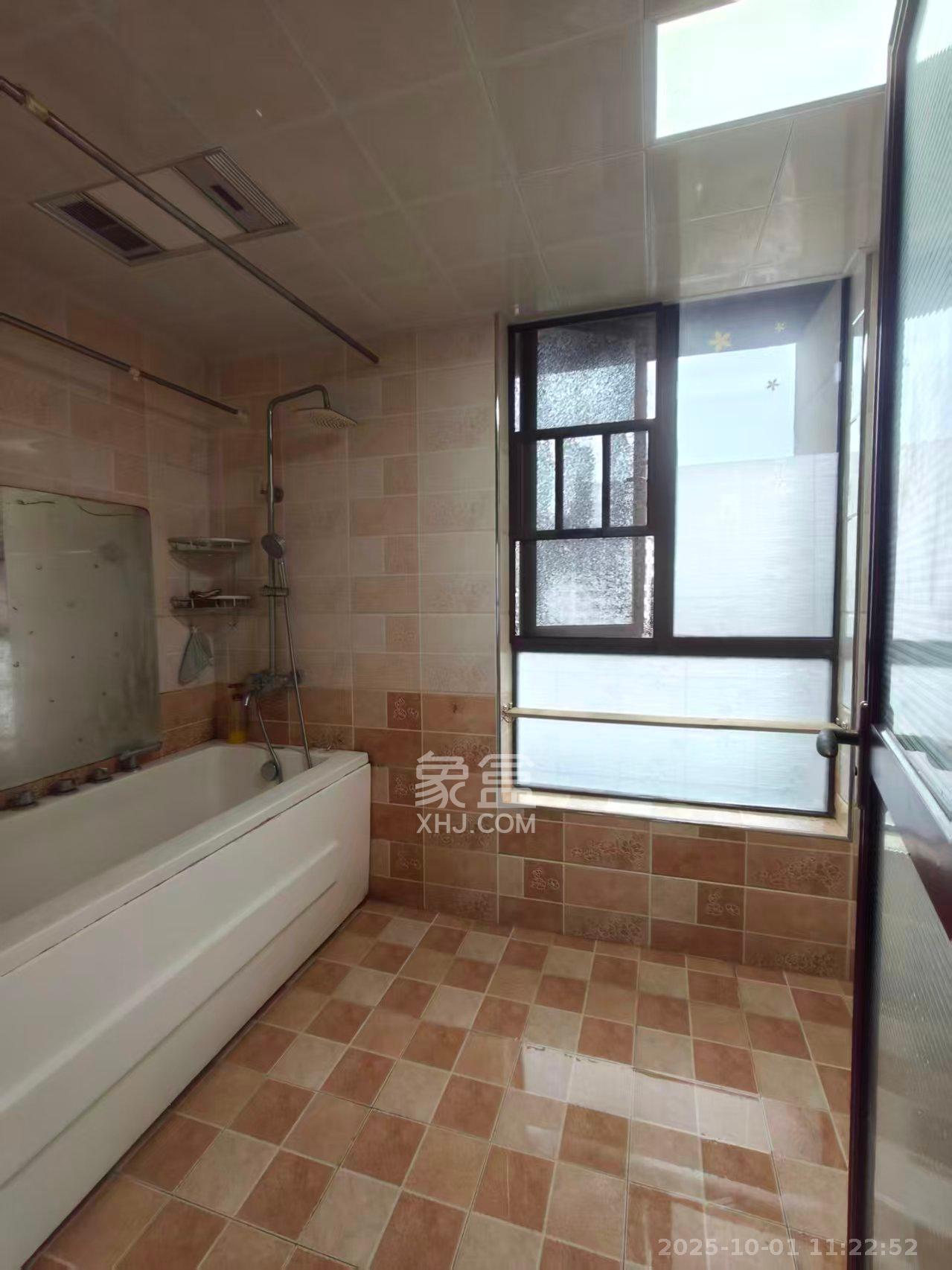 北大资源时光 3室2厅2卫 2900.0元/月 北大资源时光 3室2厅2卫 2900.0元/月室内图