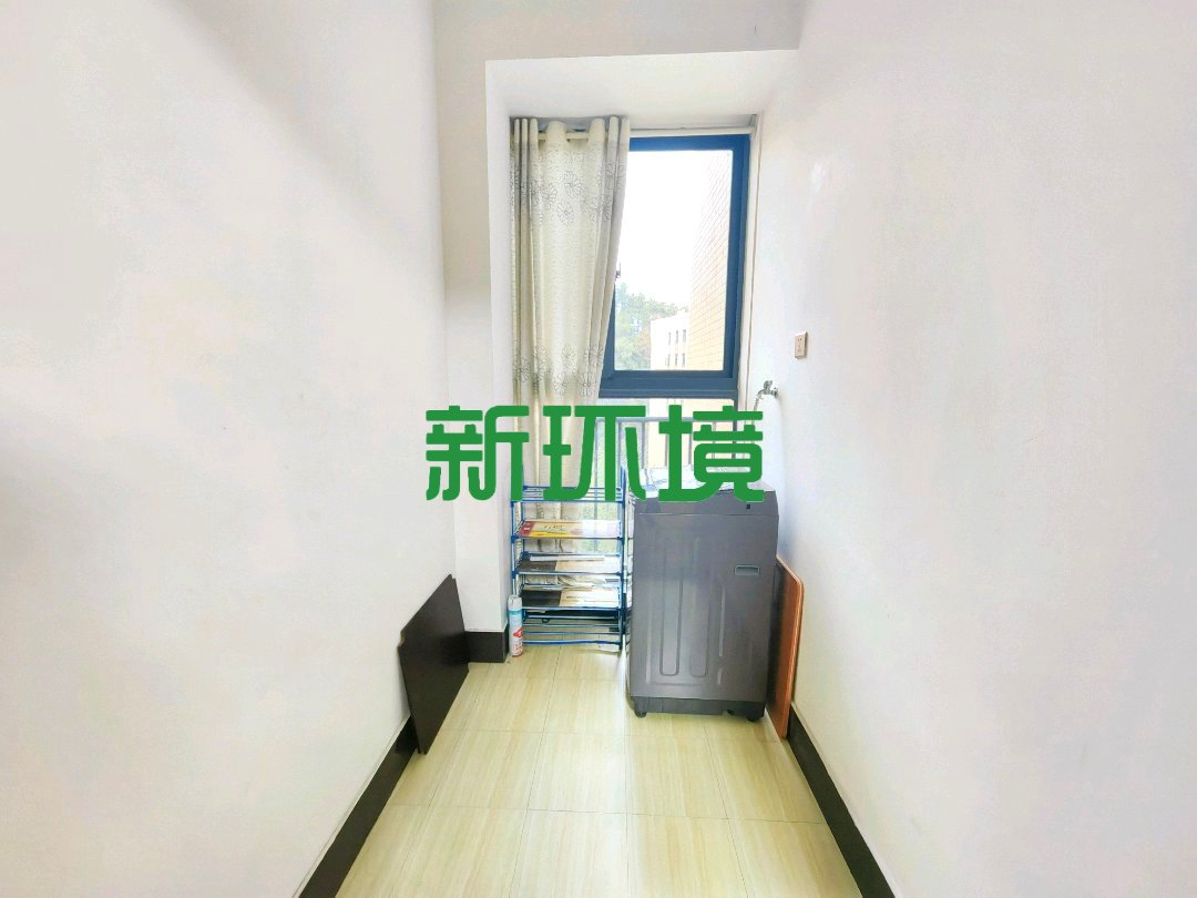 山水印象  1室1厅1卫    28.0万客厅
