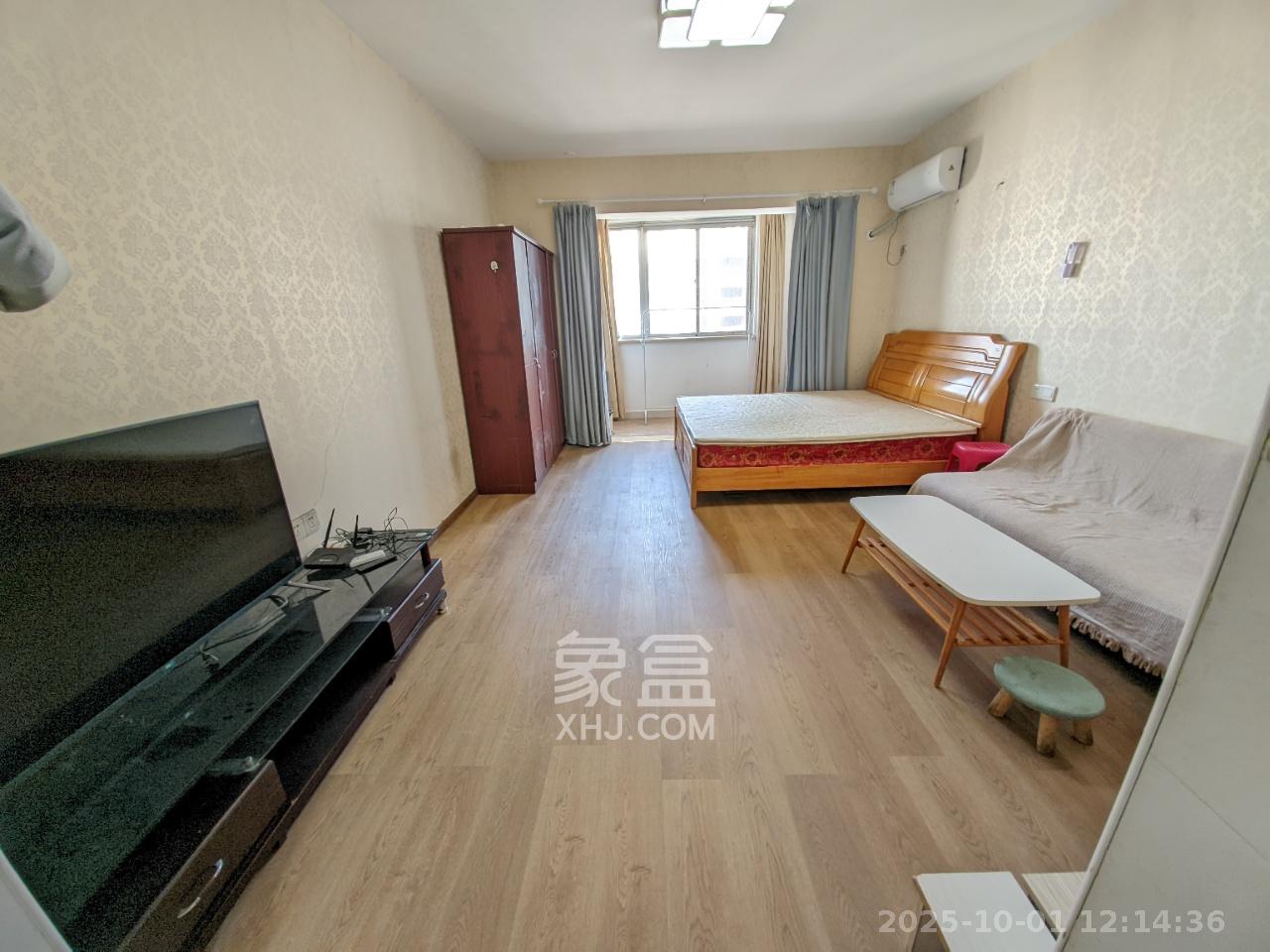 上河国际F座  1室1厅1卫   1600.00元/月