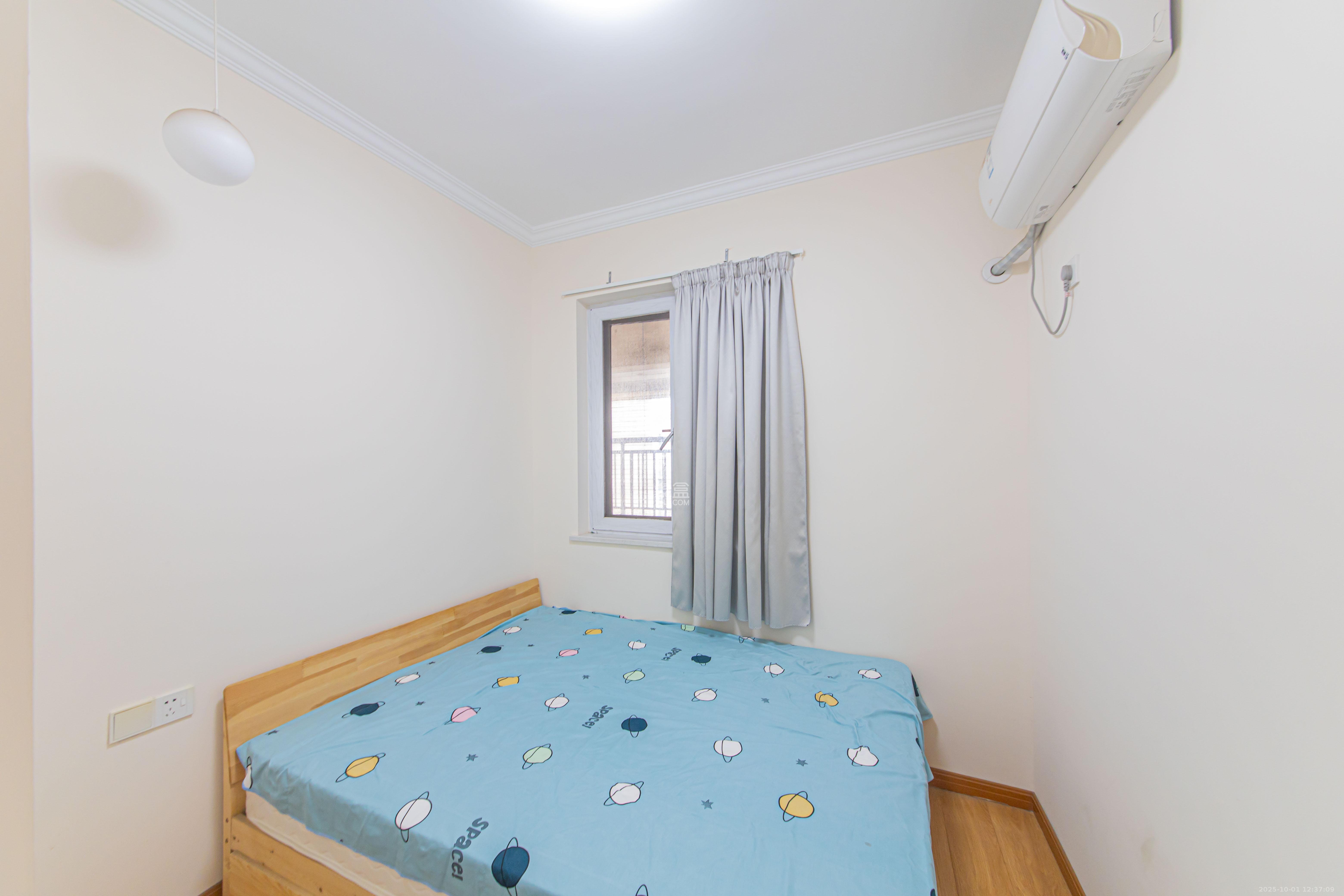 北辰中央公园DF区 3室2厅2卫 112.0万 北辰中央公园DF区 3室2厅2卫 112.0万卧室