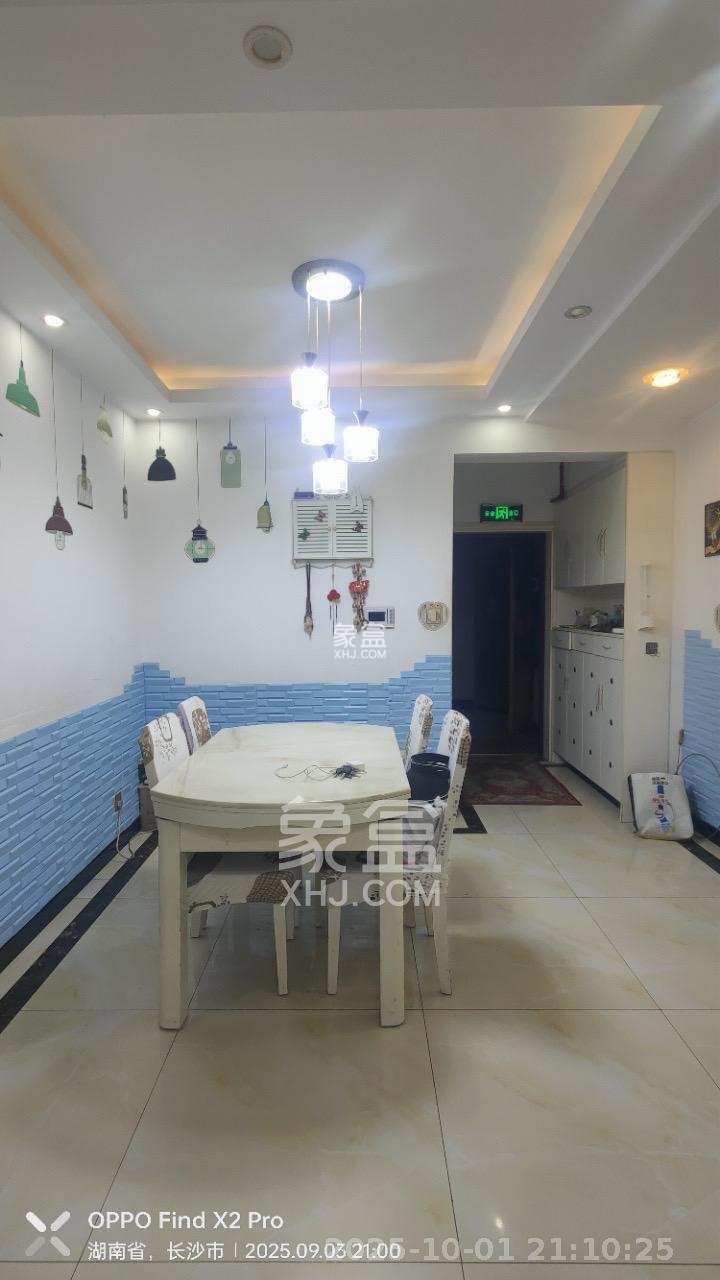 凯富南方鑫城  1室0厅0卫    2200.0元/月 凯富南方鑫城  1室0厅0卫    2200.0元/月室内图