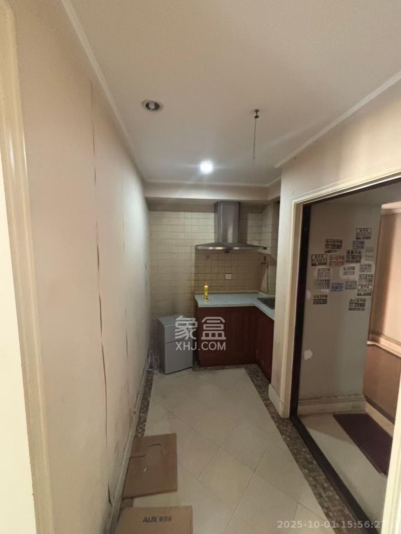 郡原广场  1室1厅1卫    1500.0元/月室内图