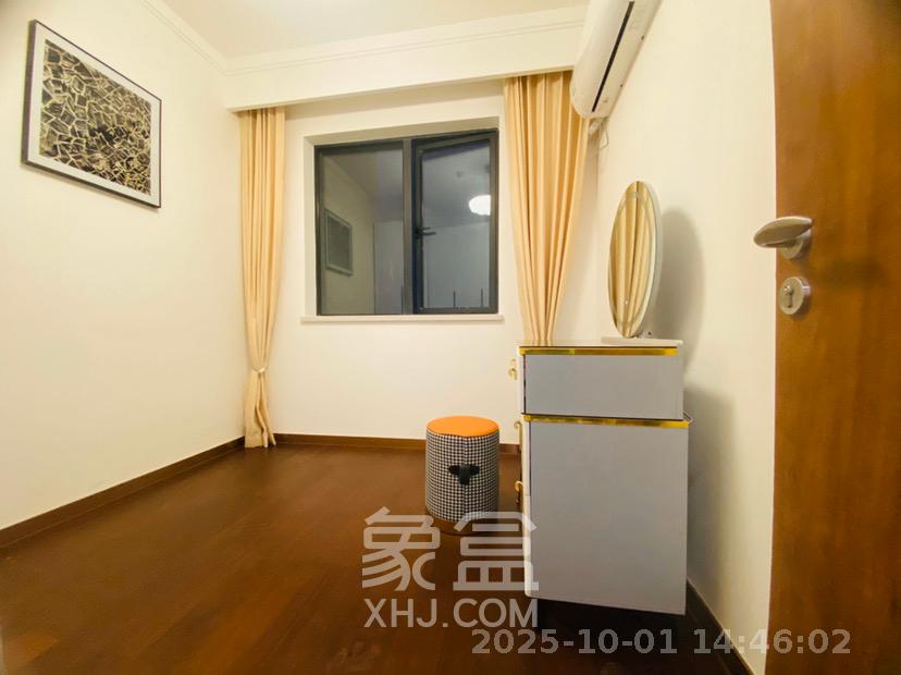 梅溪悦章  4室2厅2卫    4000.0元/月室内图