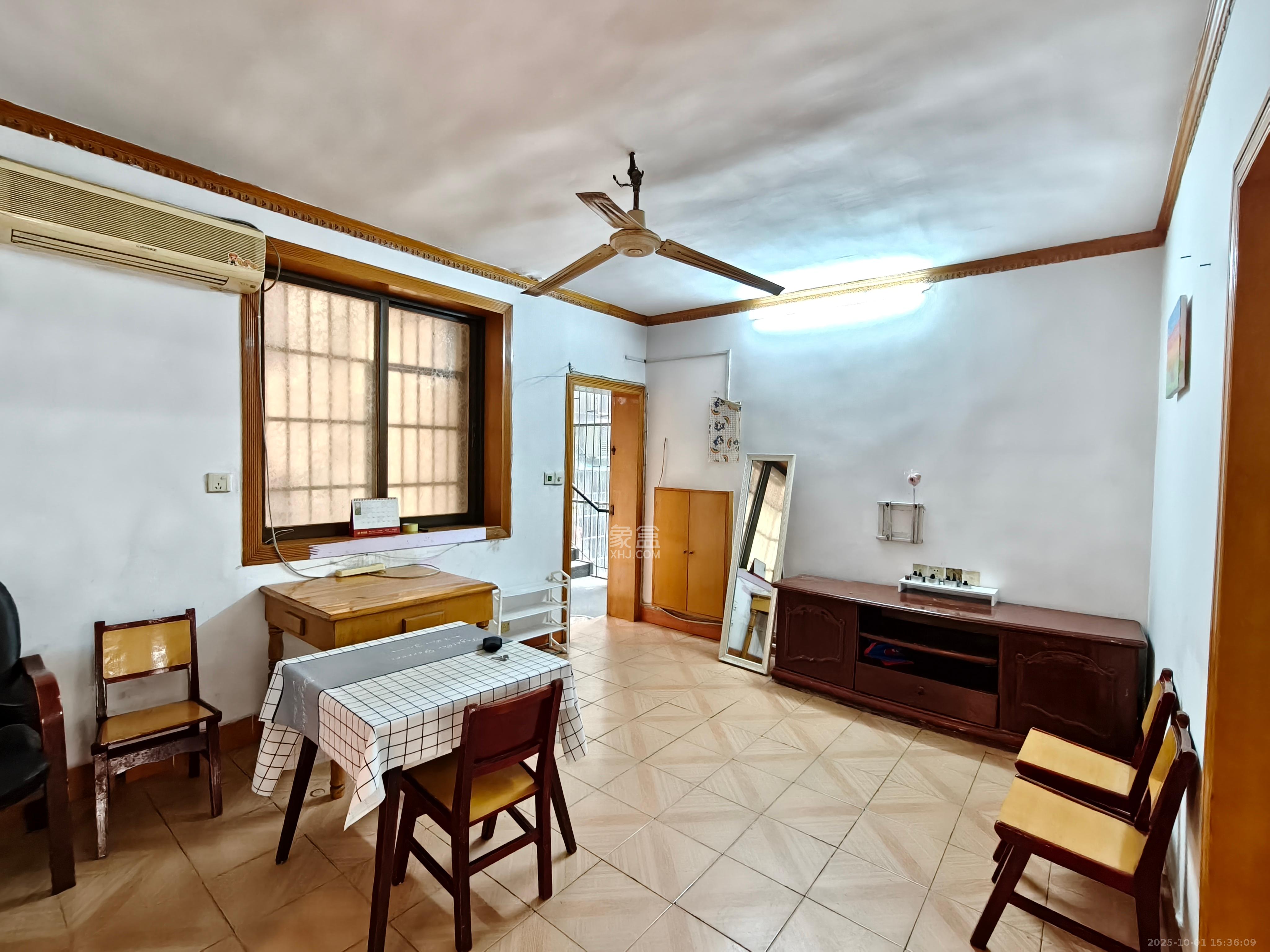 国立投资公司宿舍 1室0厅0卫 1700.0元/月 国立投资公司宿舍 1室0厅0卫 1700.0元/月室内图