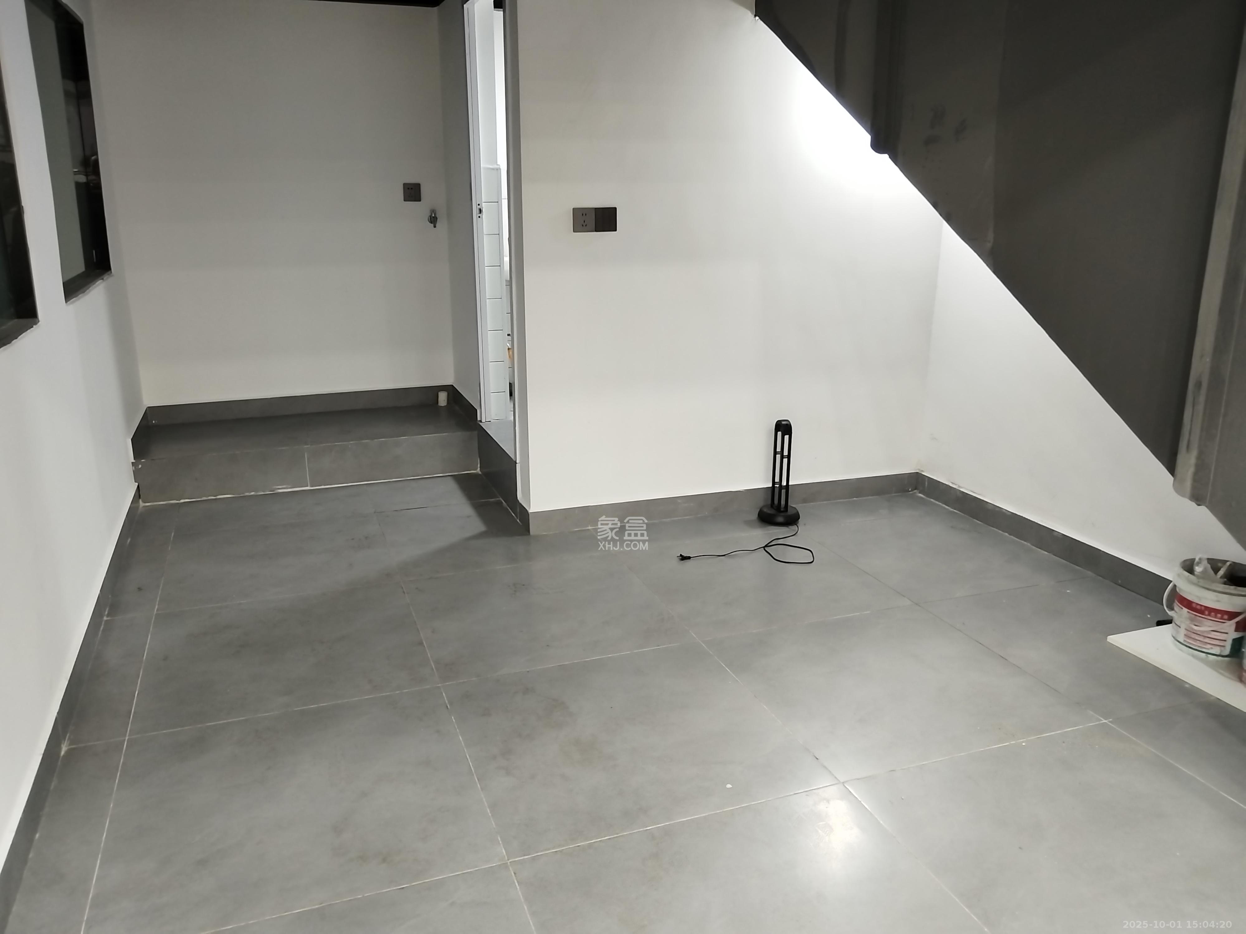 金茂建发泊悦   74.12㎡      4000.0元/月