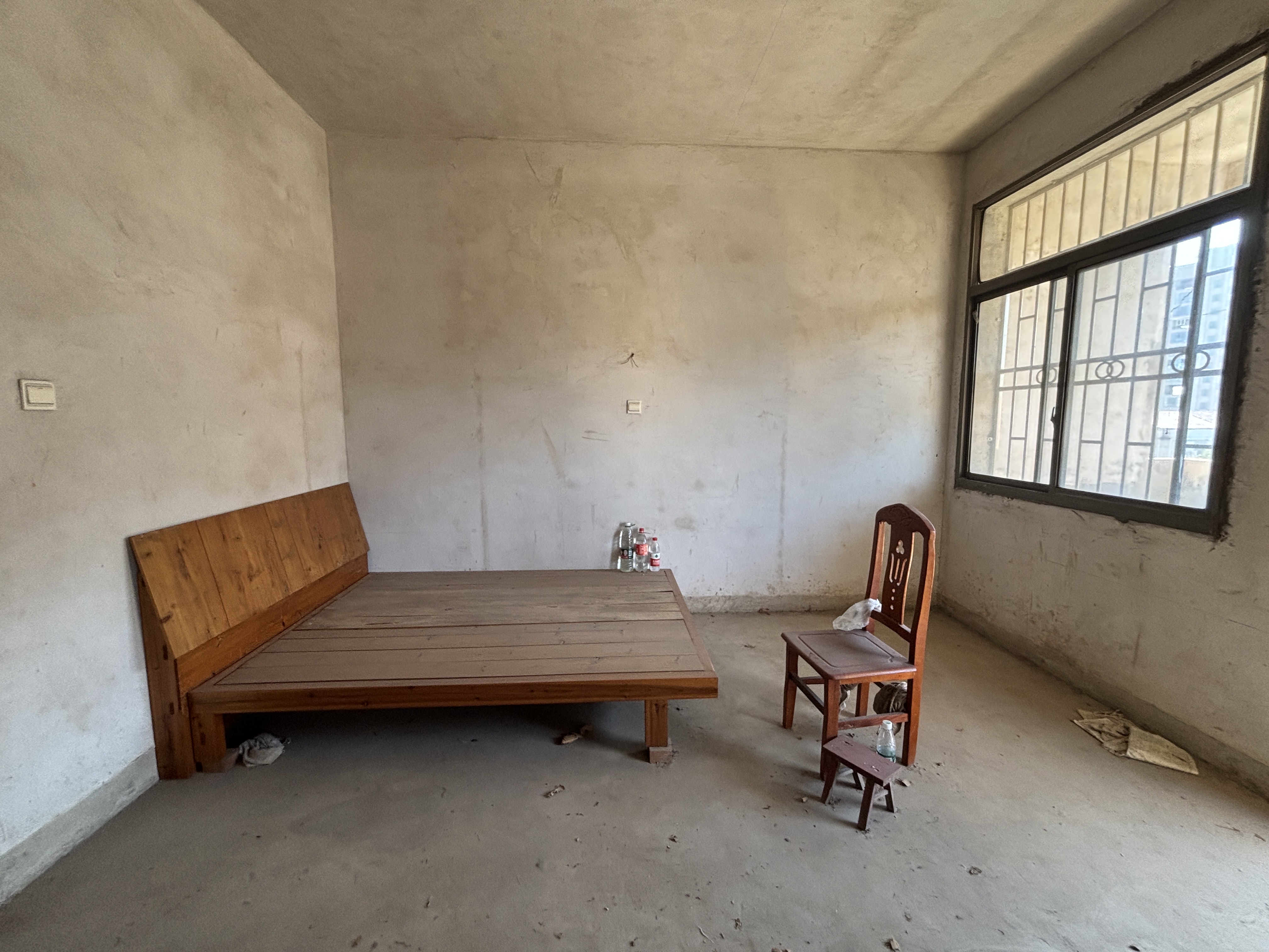 广电中心家属楼 3室2厅1卫 36.8万 广电中心家属楼 3室2厅1卫 36.8万客厅