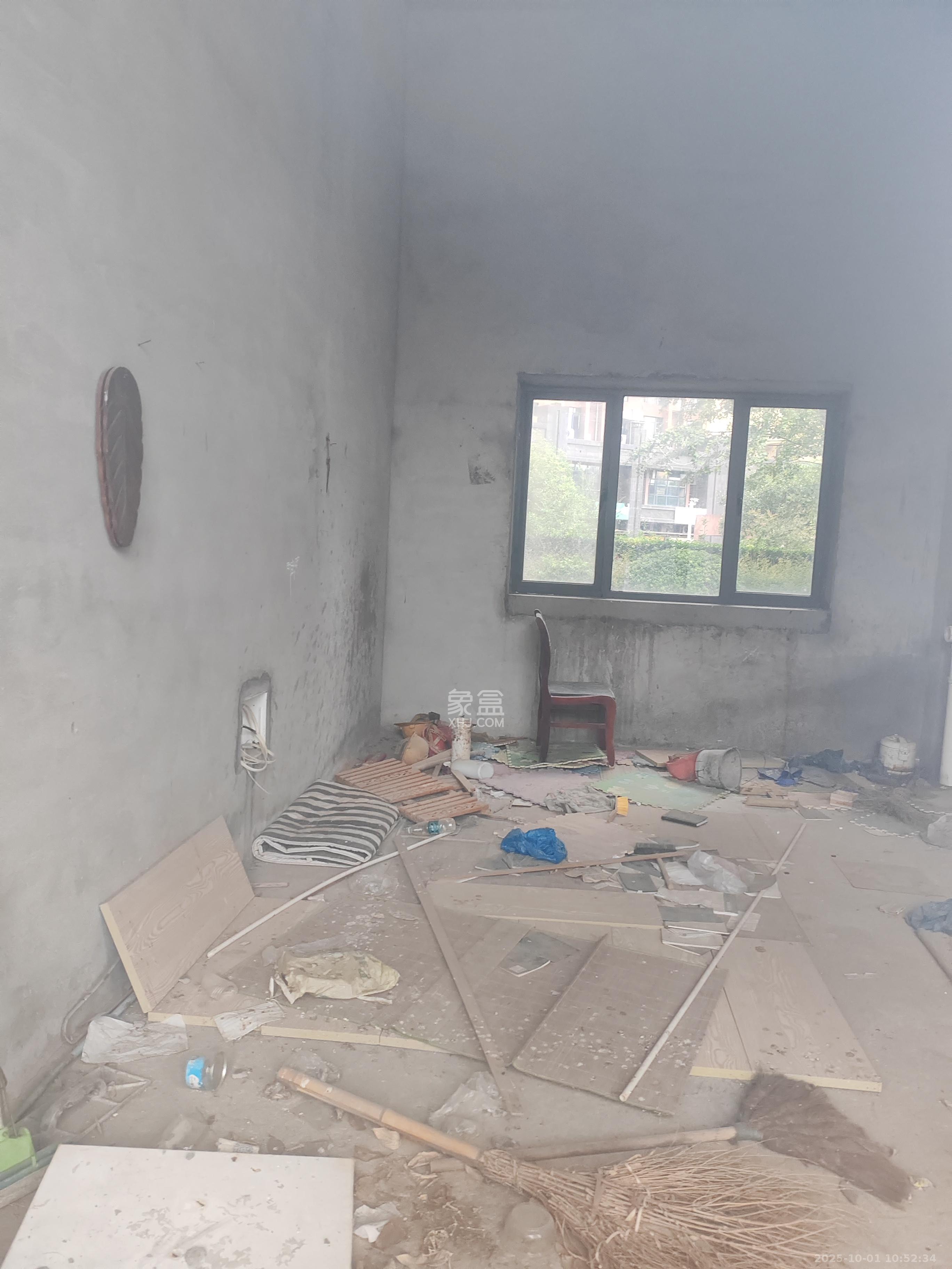 叠彩兰亭   28.0㎡      1000.0元/月室内图