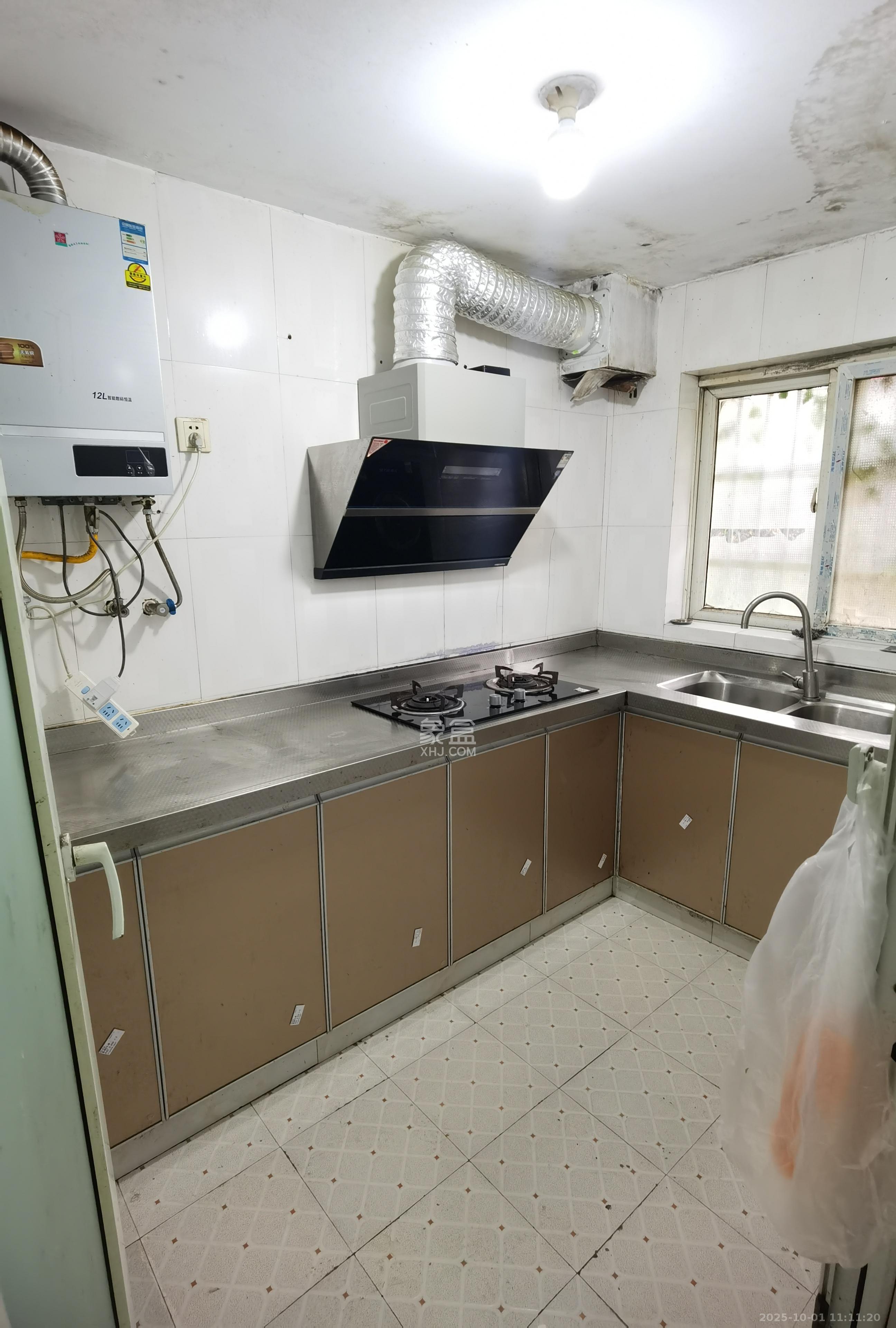 枫林美景 2室2厅1卫 1700.0元/月 枫林美景 2室2厅1卫 1700.0元/月室内图