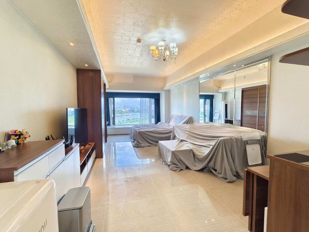 恒大外滩 1室1厅1卫 76.0万 恒大外滩 1室1厅1卫 76.0万客厅