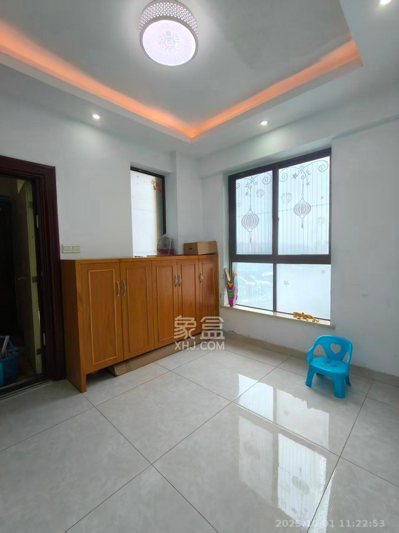 北大资源时光 3室2厅2卫 2900.0元/月 北大资源时光 3室2厅2卫 2900.0元/月室内图