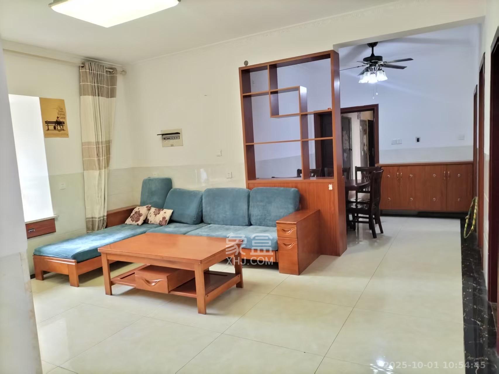 家兴苑 3室2厅2卫 2200.0元/月 家兴苑 3室2厅2卫 2200.0元/月室内图