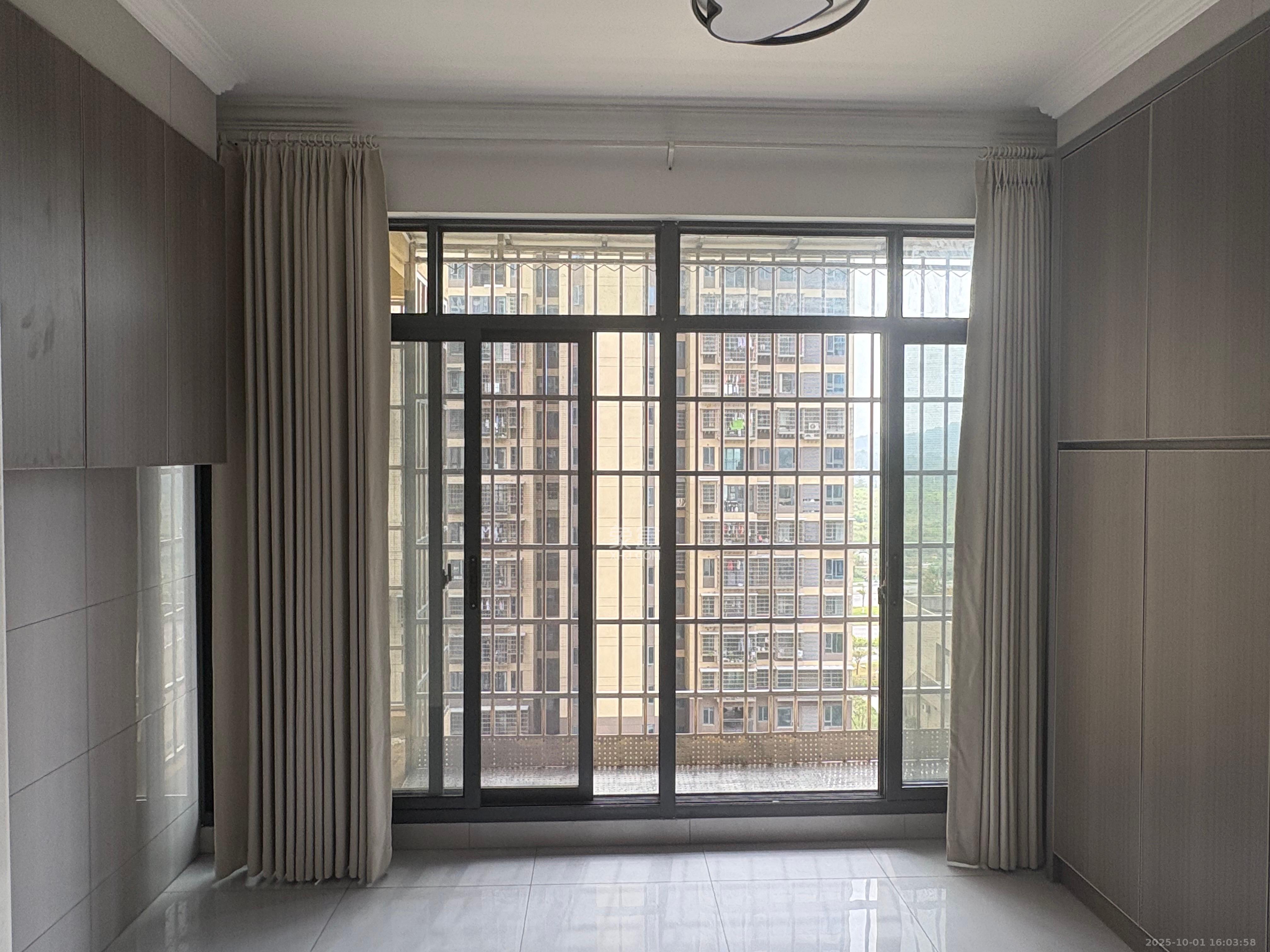 桥头家园二期(桥头家苑二期) 3室2厅1卫 2000.0元/月 桥头家园二期(桥头家苑二期) 3室2厅1卫 2000.0元/月室内图