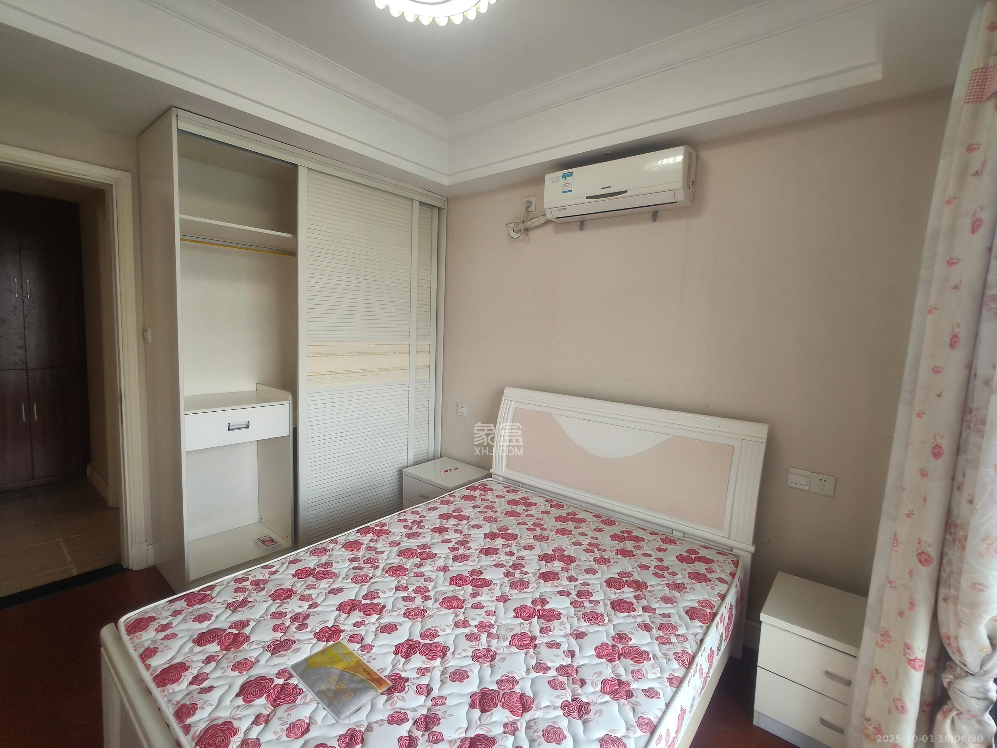 保利城(中航城国际社区、郡原美村) 2室1厅1卫 2000.0元/月 保利城(中航城国际社区、郡原美村) 2室1厅1卫 2000.0元/月室内图