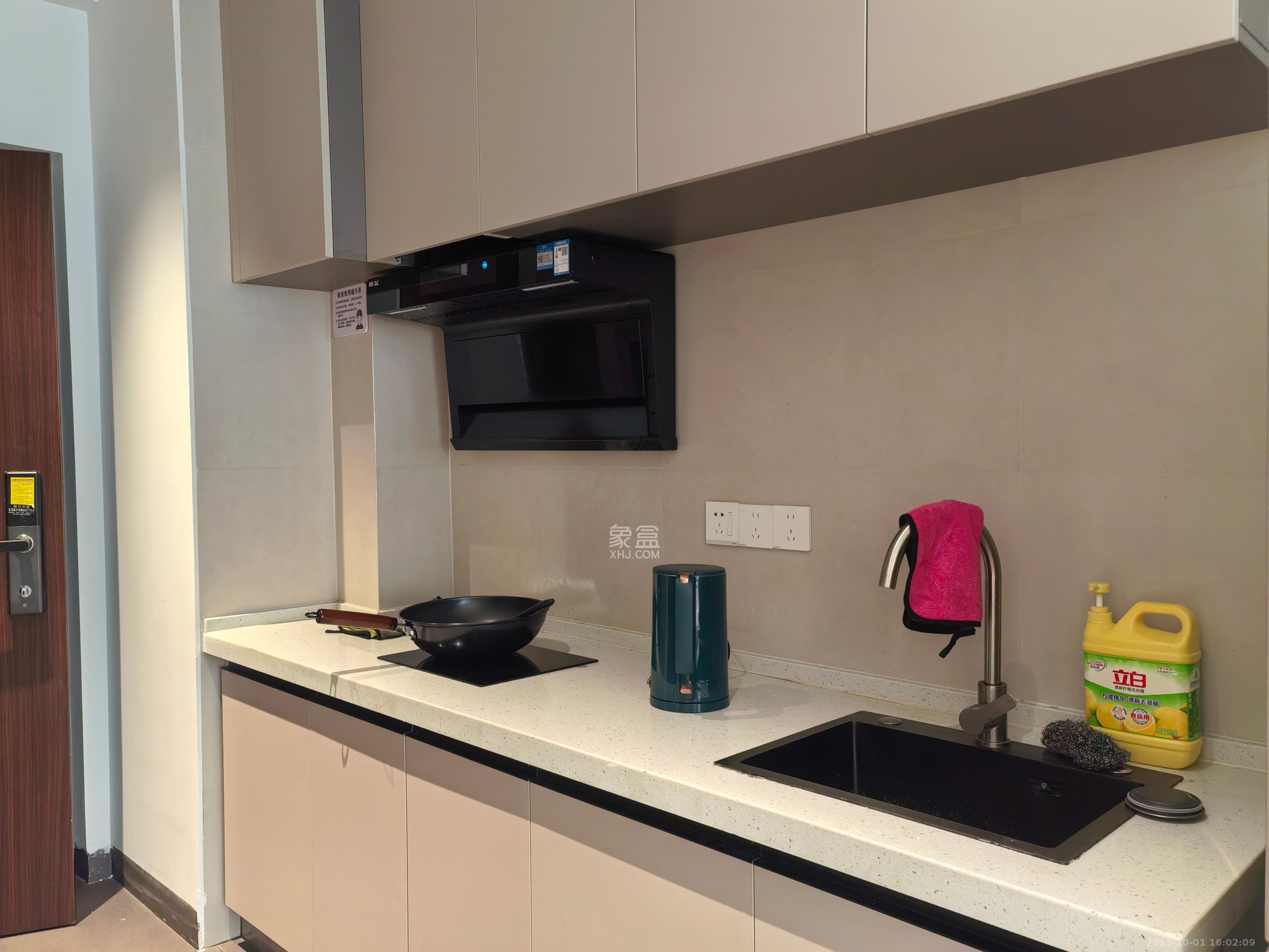 信诚湘江揽月(至善美景大厦) 1室1厅1卫 1600.0元/月 信诚湘江揽月(至善美景大厦) 1室1厅1卫 1600.0元/月室内图