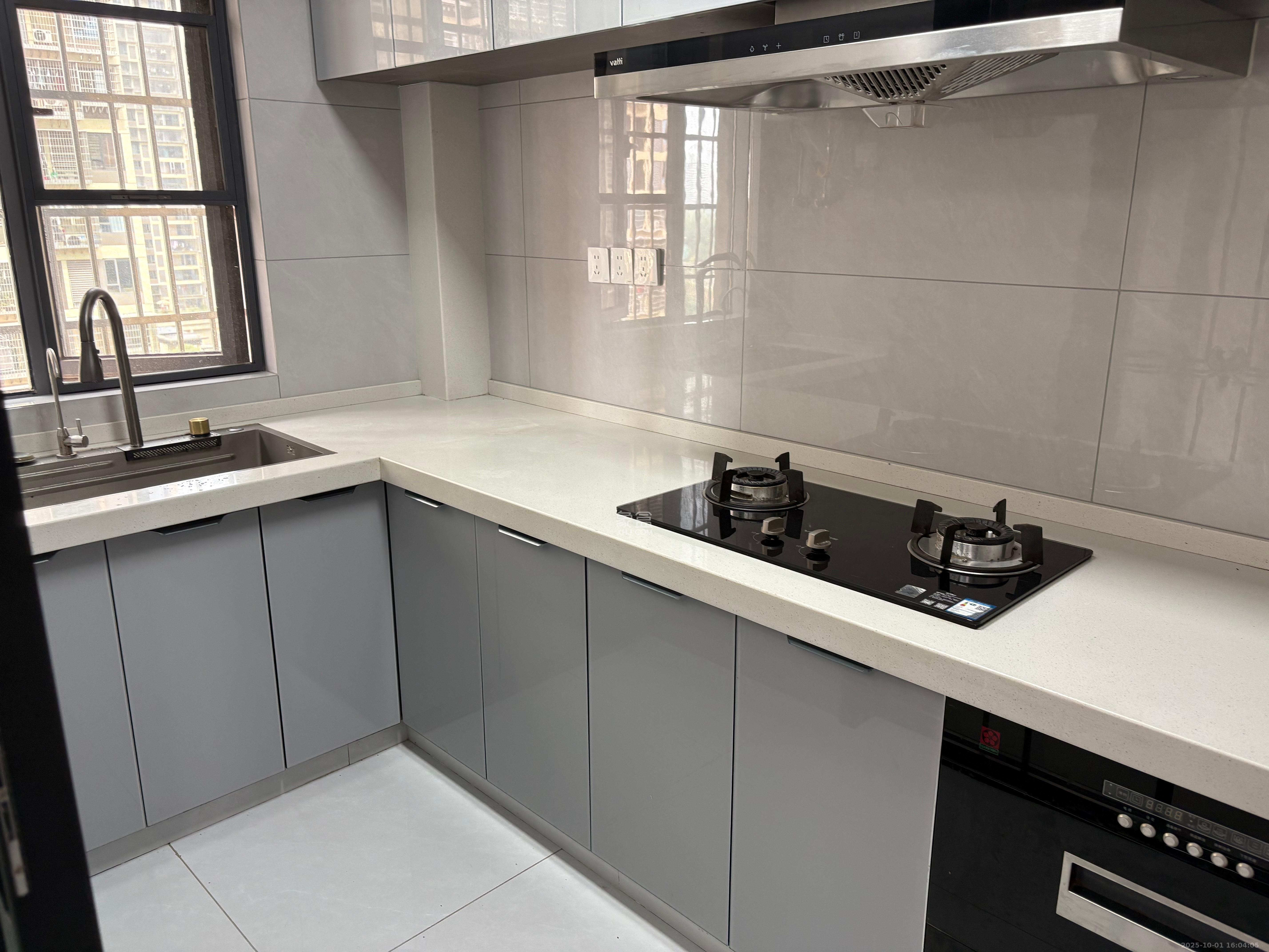 桥头家园二期（桥头家苑二期）  3室2厅1卫    2000.0元/月室内图