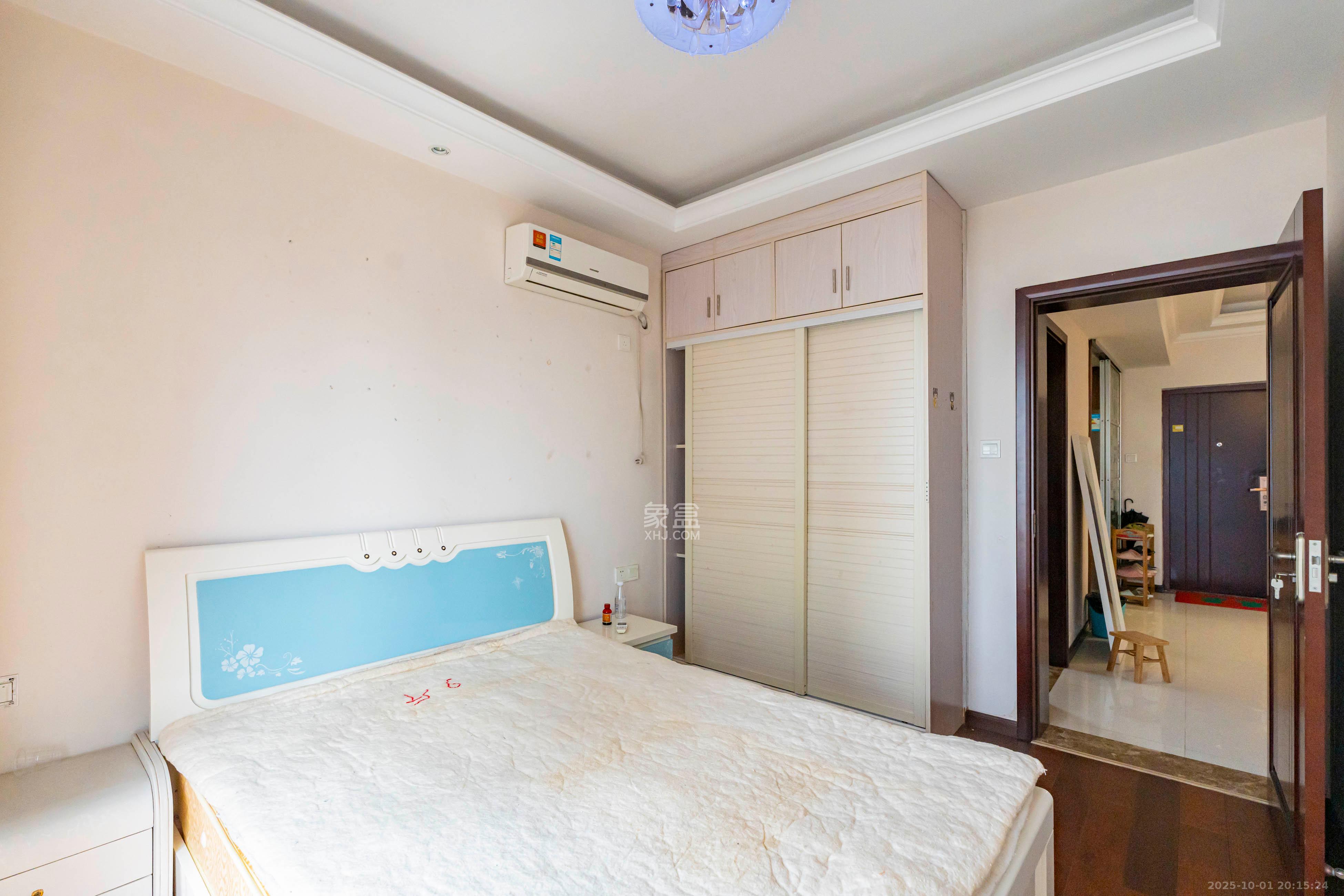 公园9号 1室1厅1卫 3500.0元/月 公园9号 1室1厅1卫 3500.0元/月室内图