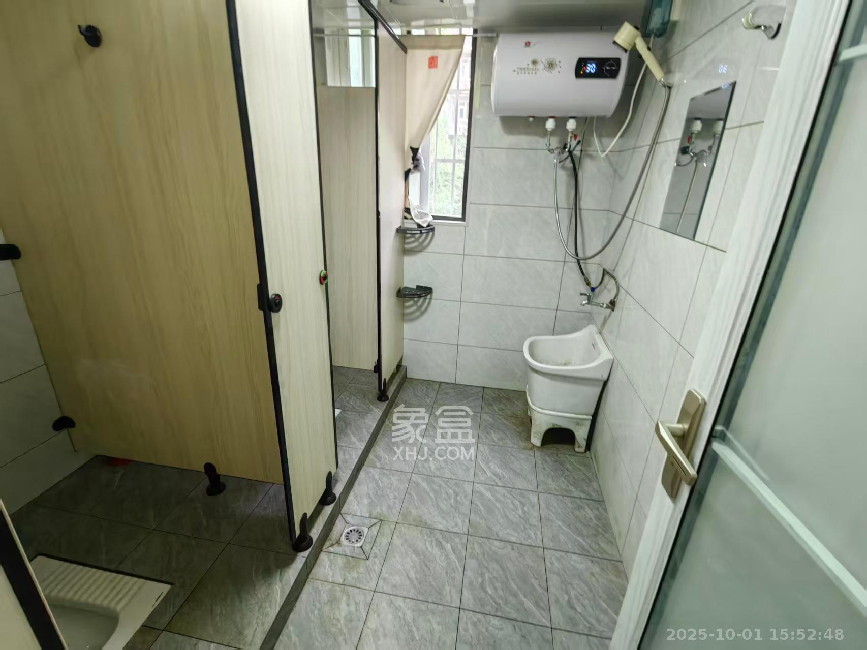 学府华庭 10室1厅3卫 6500.0元/月 学府华庭 10室1厅3卫 6500.0元/月室内图