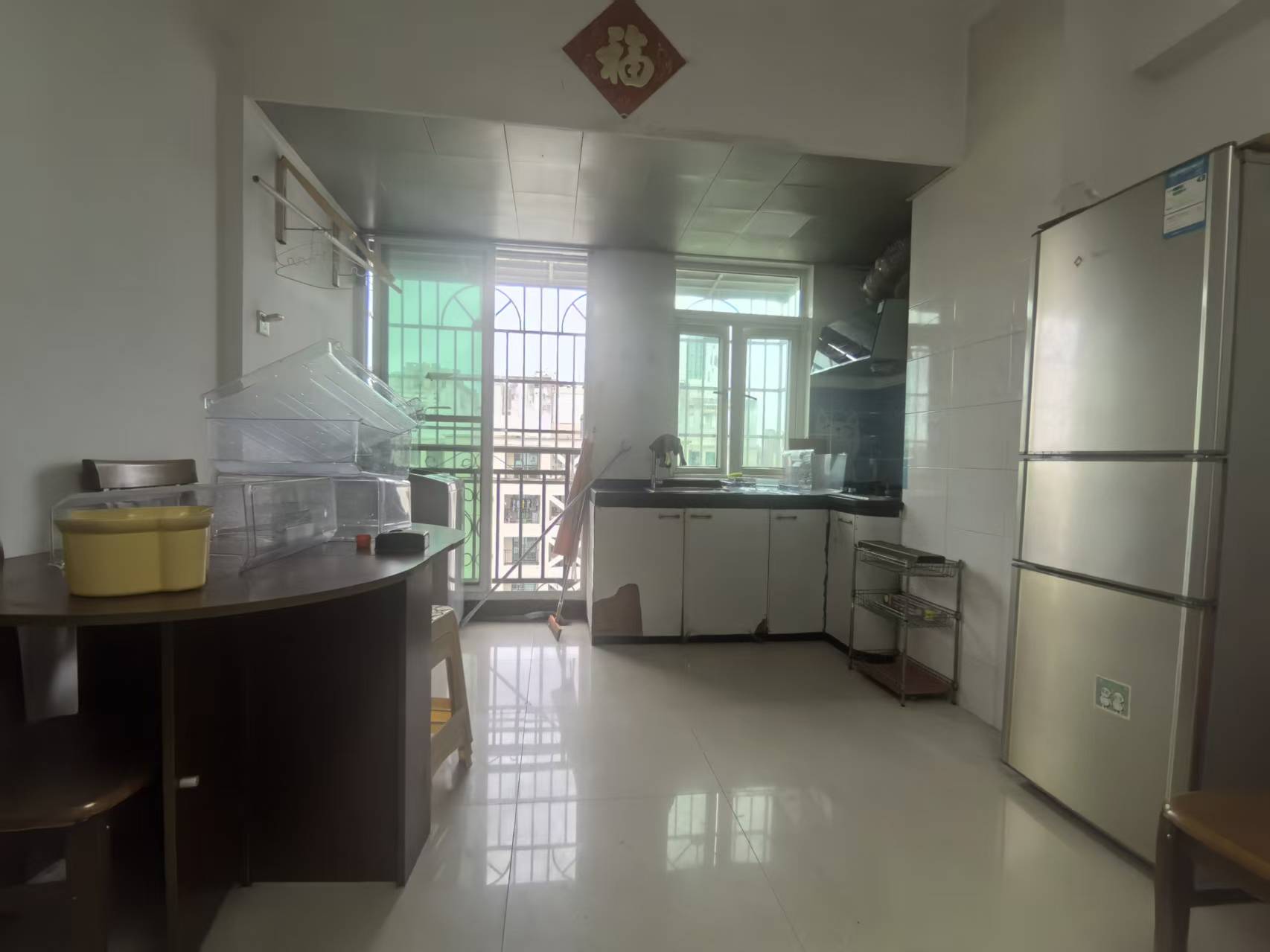 金银广场 1室1厅1卫 1600.0元/月 金银广场 1室1厅1卫 1600.0元/月室内图