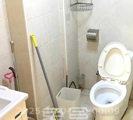 铂宫  1室1厅1卫    1700.0元/月 铂宫  1室1厅1卫    1700.0元/月