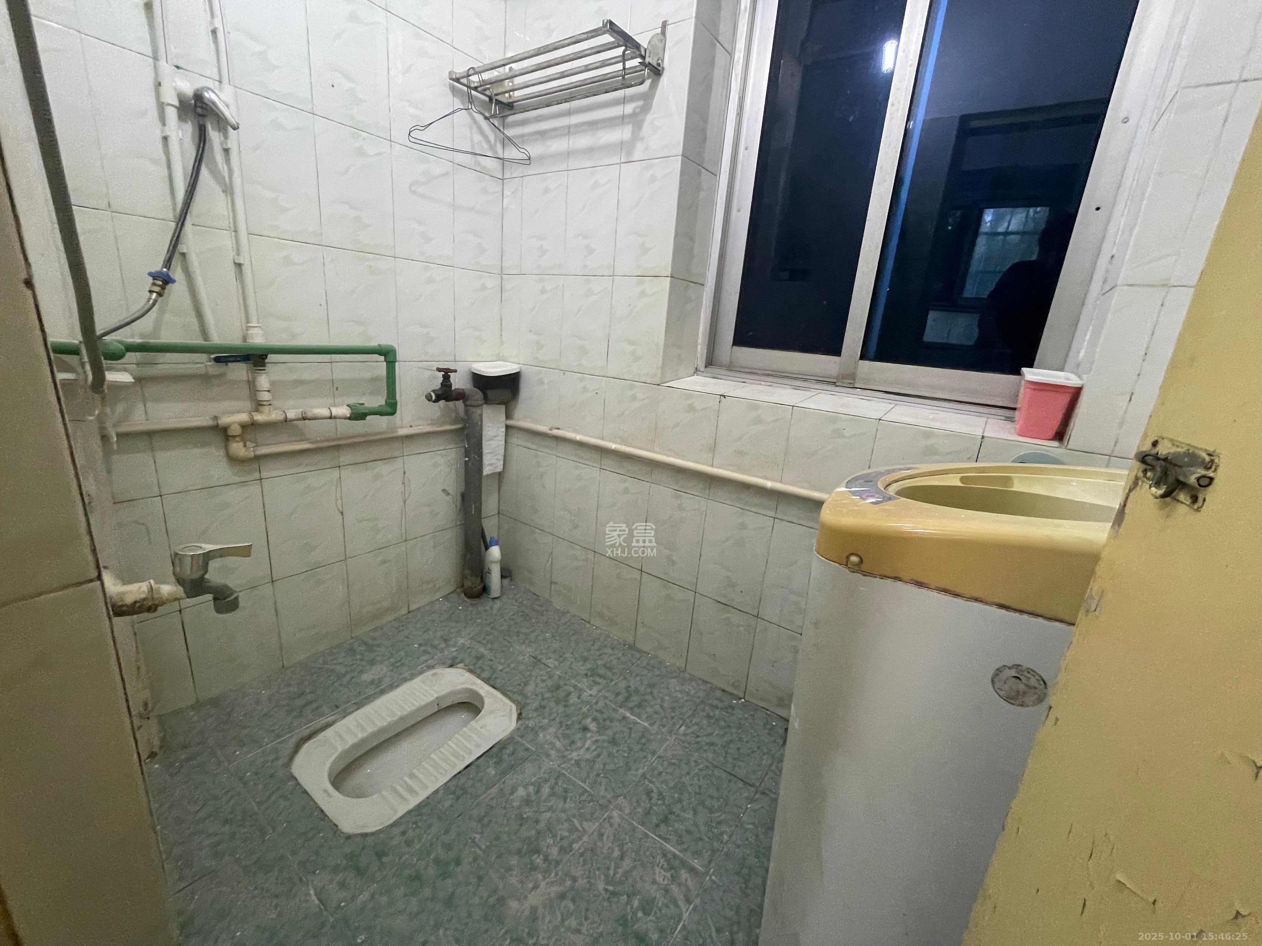 省质检局宿舍  2室1厅1卫    1300.0元/月室内图