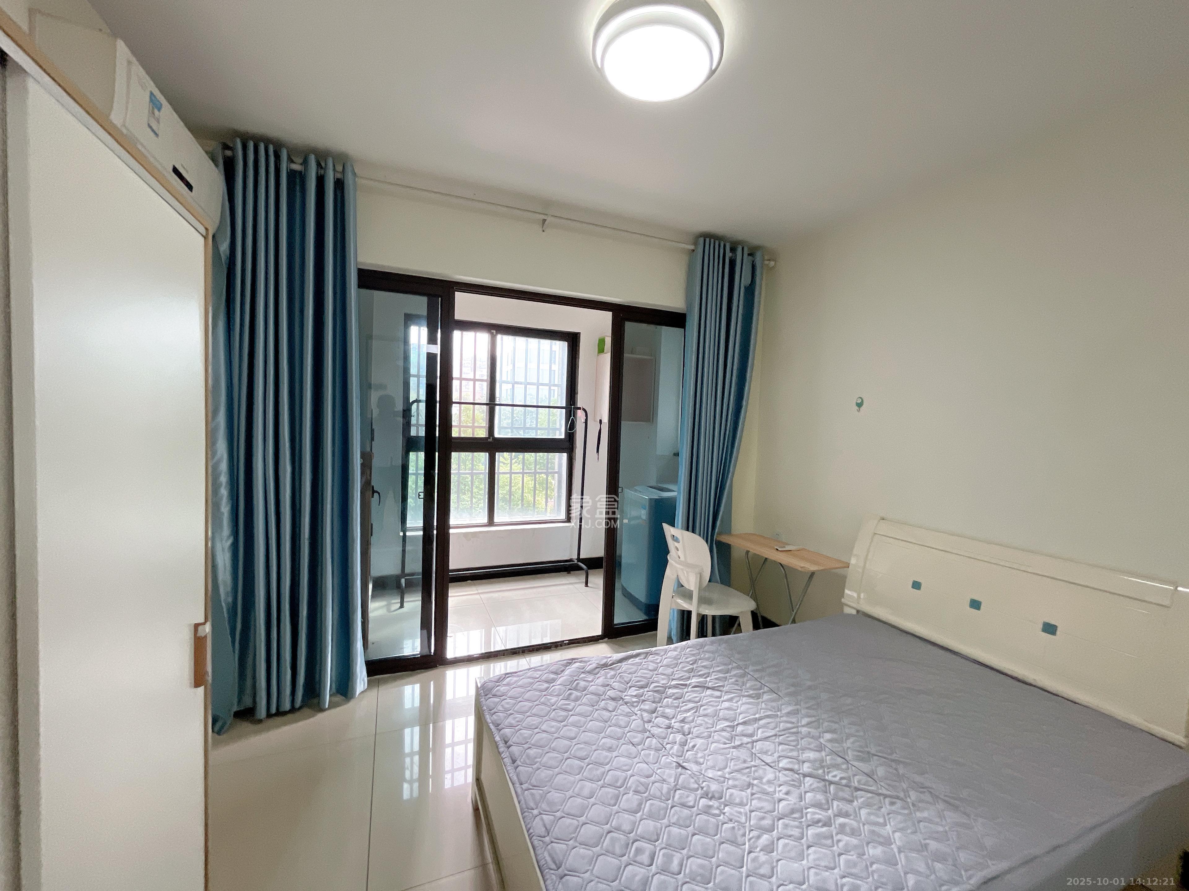 绿地中央广场 2室1厅1卫 2300.0元/月 绿地中央广场 2室1厅1卫 2300.0元/月室内图