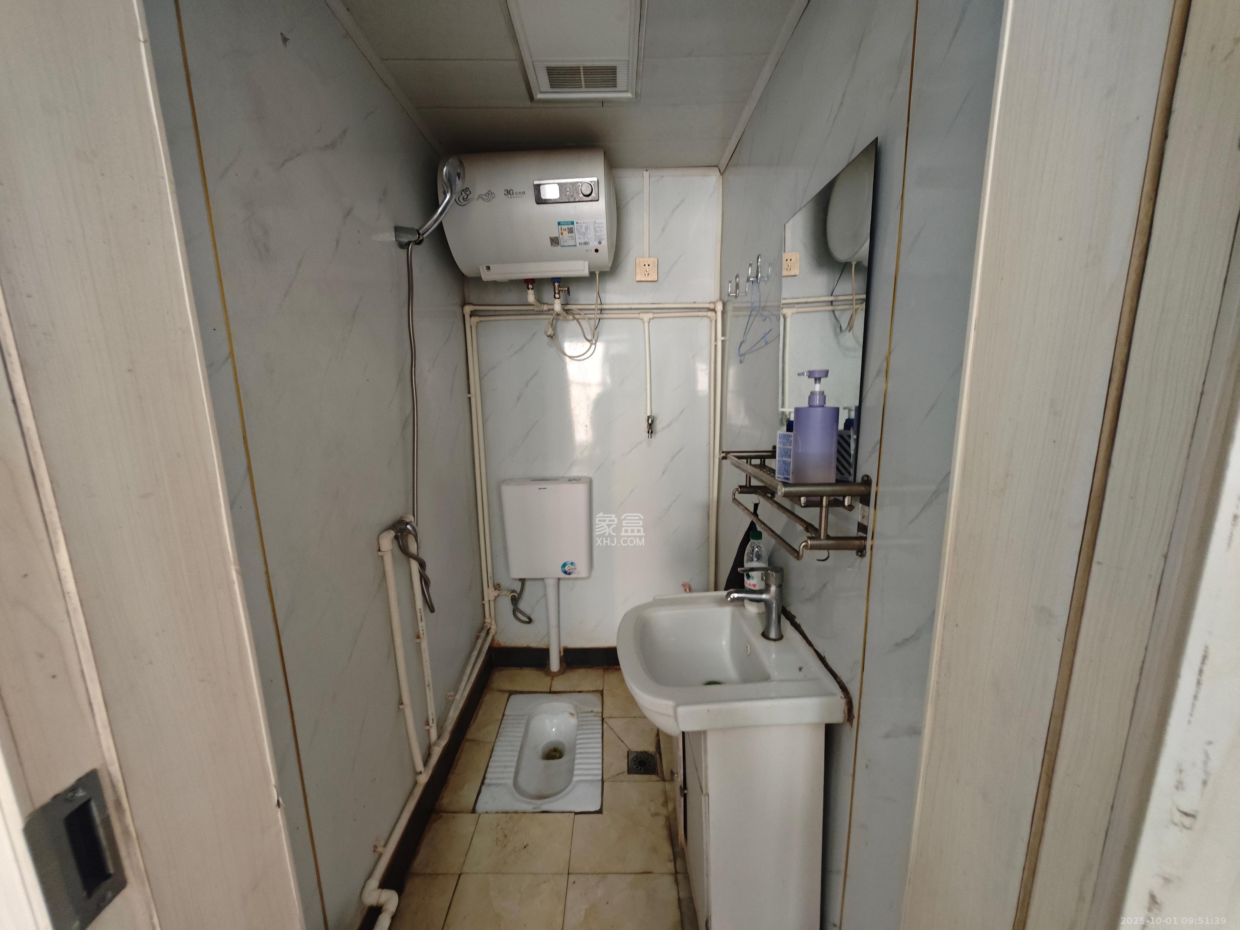 天健城 4室2厅2卫 3500.0元/月 天健城 4室2厅2卫 3500.0元/月室内图