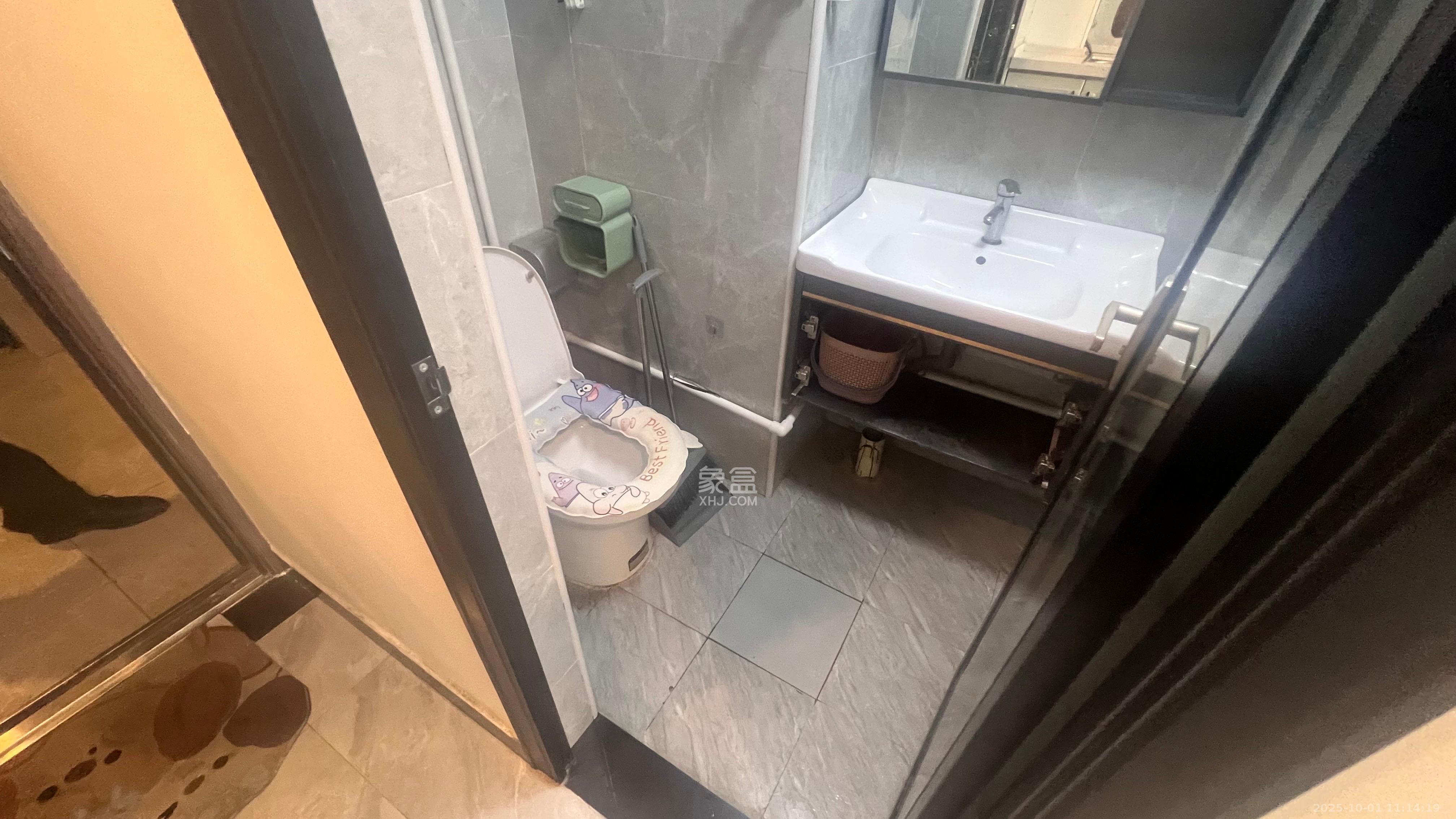 龙湖湘江星座（祺鑫星座公寓）  1室0厅0卫    1300.0元/月室内图