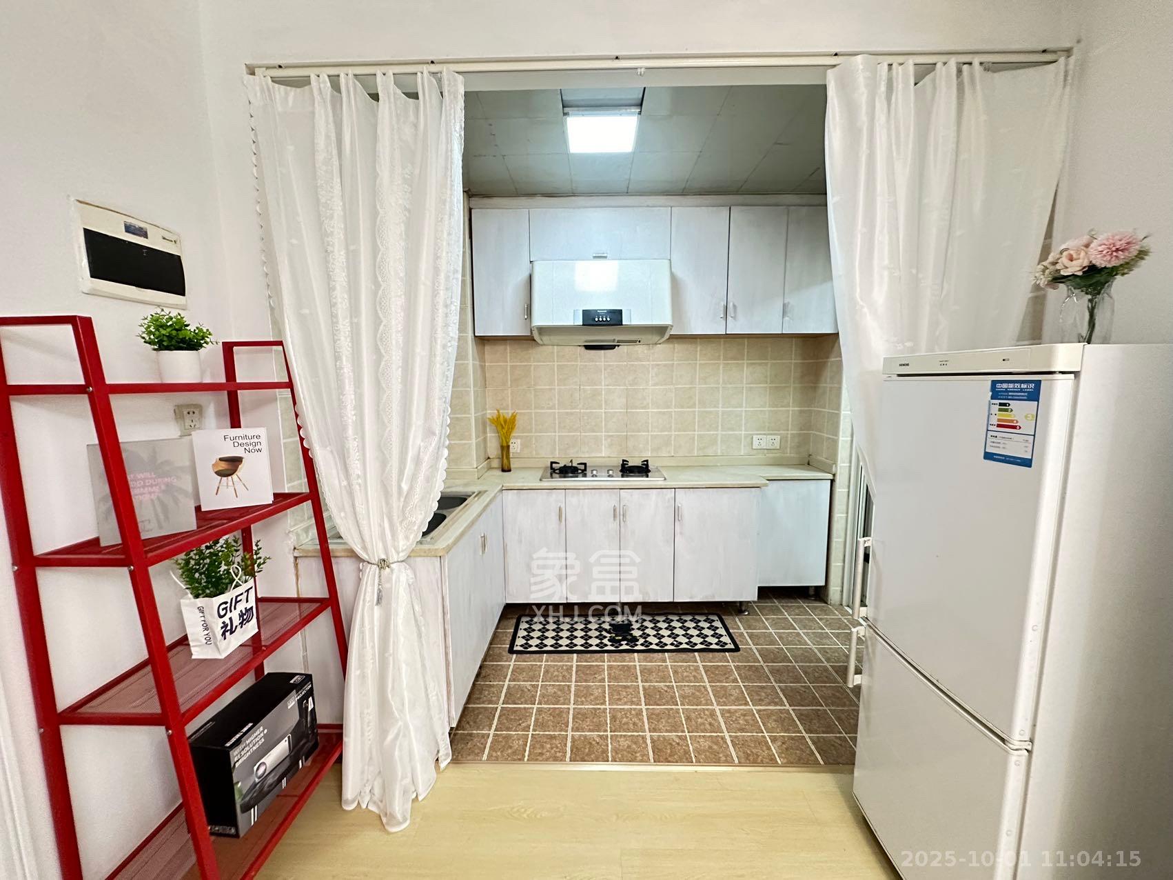 白沙晶城 1室1厅1卫 2580.0元/月 白沙晶城 1室1厅1卫 2580.0元/月室内图