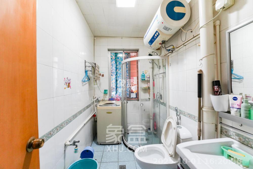 湘银公寓 3室2厅1卫 1800.0元/月 湘银公寓 3室2厅1卫 1800.0元/月室内图