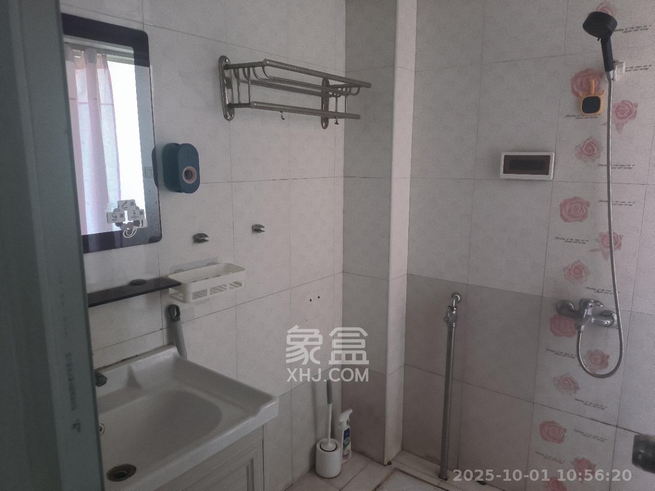 白沙晶城  1室1厅1卫   1900.00元/月室内图